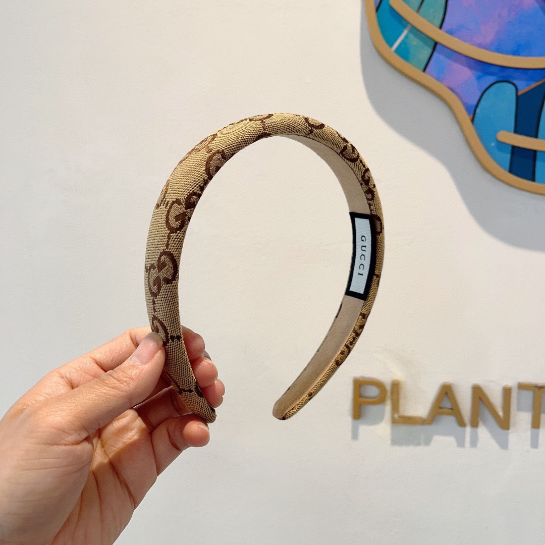 NO:770228,With packaging Gucci Gucci official new classic narrow version hairband, a must-have item for goddesses, very versatile, fashionable hairpins, hairpins, gucci, hairpins19860909配包装 Gucci古奇 官方经典新款窄版发箍,女神必备单品,非常百搭,时尚潮流发夹,发夹,gucci,hairpins,accessory