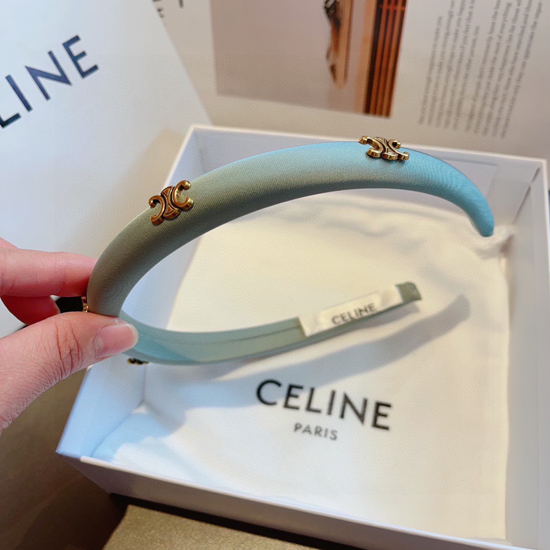 配包装 CELINE（赛琳）网红爆款发箍，佩戴舒适无压力，造型搭配必备！非常时尚百搭！女神必备！名媛范儿。