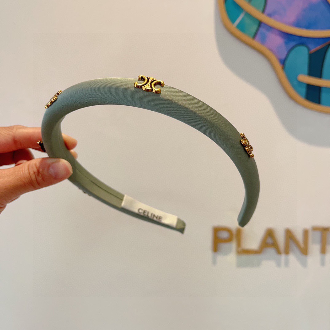 配包装 CELINE（赛琳）网红爆款发箍，佩戴舒适无压力，造型搭配必备！非常时尚百搭！女神必备！名媛范儿。