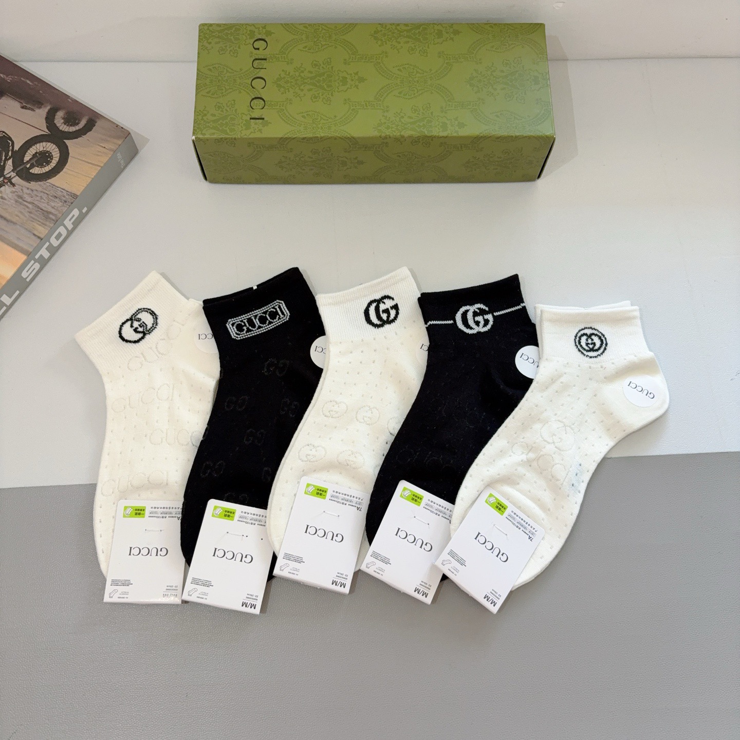 NO:766071,Comes with packaging [5 pairs in a box] Gucci (Gucci) new bamboo cotton short-tube socks, recommended by ins stars and Internet celebrities, extremely light, soft and breathable, suitable for all seasons. Socks, stockings, socks, gucci, socks19860909配包装【一盒5双】 Gucci（古奇）新款竹棉短筒袜子ins明星网红推荐火爆至极轻薄柔软透气,四季通用 袜子,丝袜,袜子,gucci,socks,accessory