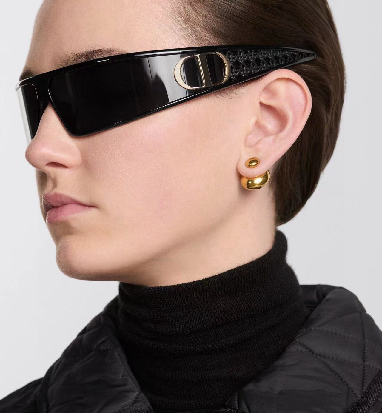 NO:895169,Comes with packaging DIOR (Dior) CD sunglasses, can be used as a headband or glasses, dual-purpose, wonderful design, fashionable and pioneering, super hot style!  hairpins,hairpins,dior,dior,hairpins19860909配包装 DIOR（迪奥）CD太阳镜 可发箍又可眼镜 双用 绝妙设计时髦先锋 超级火爆款！发夹,发夹,dior,dior,hairpins,accessory