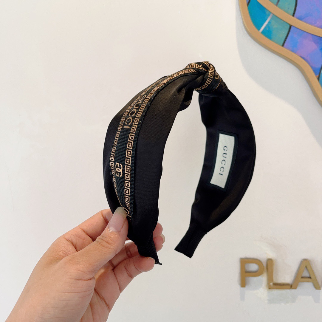 NO:895138,Comes with packaging Gucci Gucci Internet celebrity classic new headband, a must-have headband for goddesses, very versatile, fashionable and popular, shipped in multiple colors...hairpins, hairpins, gucci, hairpins19860909配包装 Gucci古奇 网红经典新款发箍,女神必备单品头箍,非常百搭,时尚潮流, 火爆 多色出货...发夹,发夹,gucci,hairpins,accessory