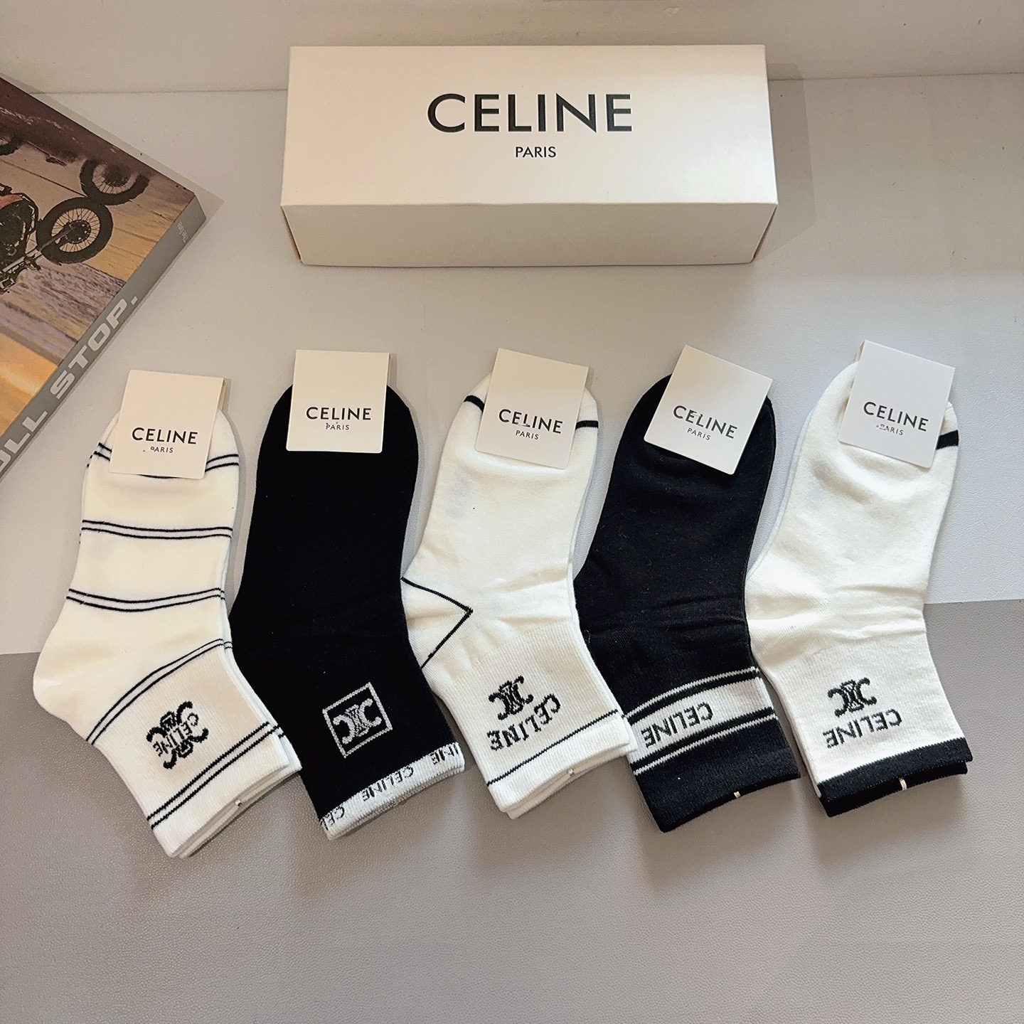 配包装（一盒5双）CELINE 赛琳 新款船袜！纯棉面料，专柜同步中筒袜子，💛大牌出街，潮人必备🔥超好搭