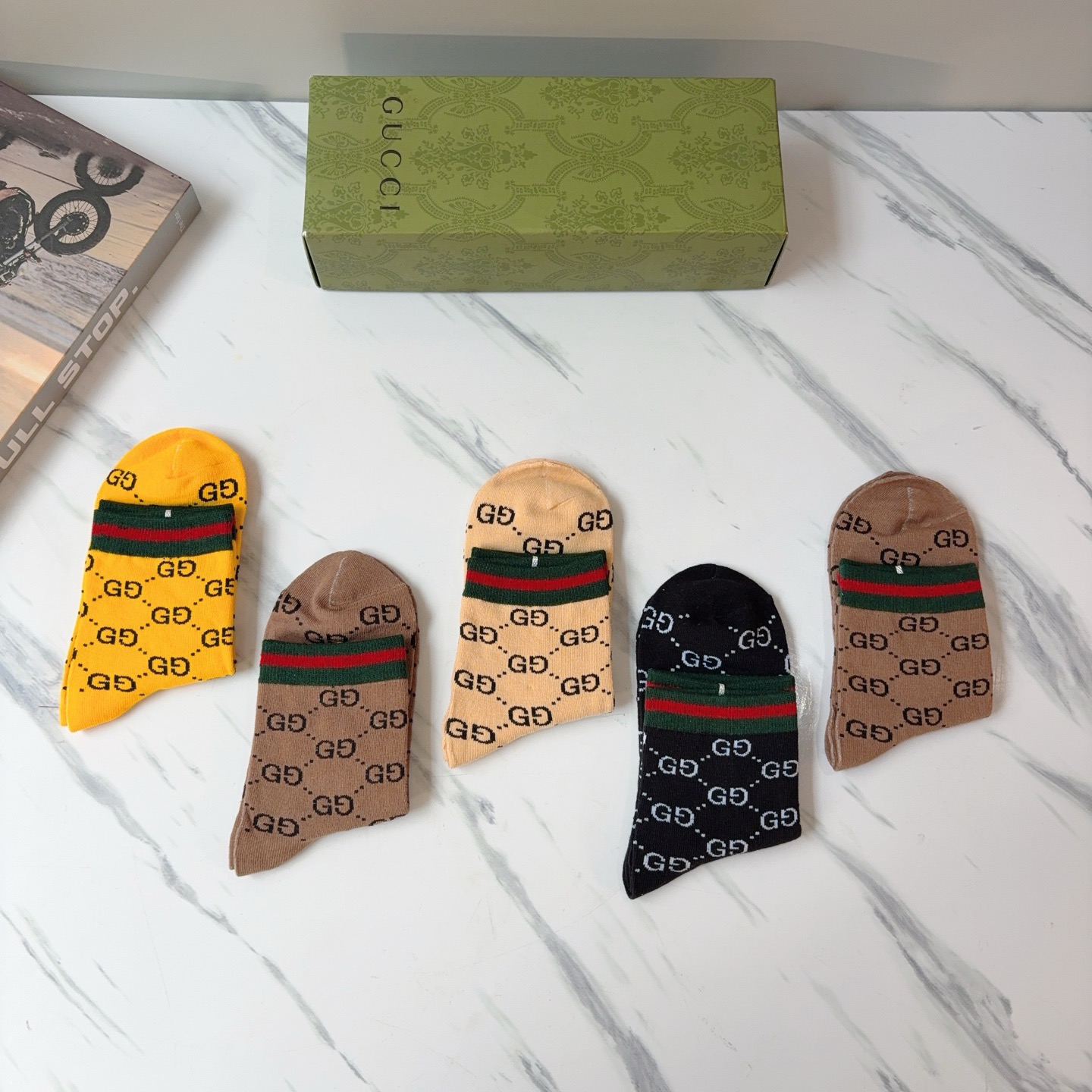 配包装（一盒5双）GUCCI 古奇男士新款袜子！纯棉面料，经典图案，专柜同步中筒袜子，💛大牌出街，潮人必