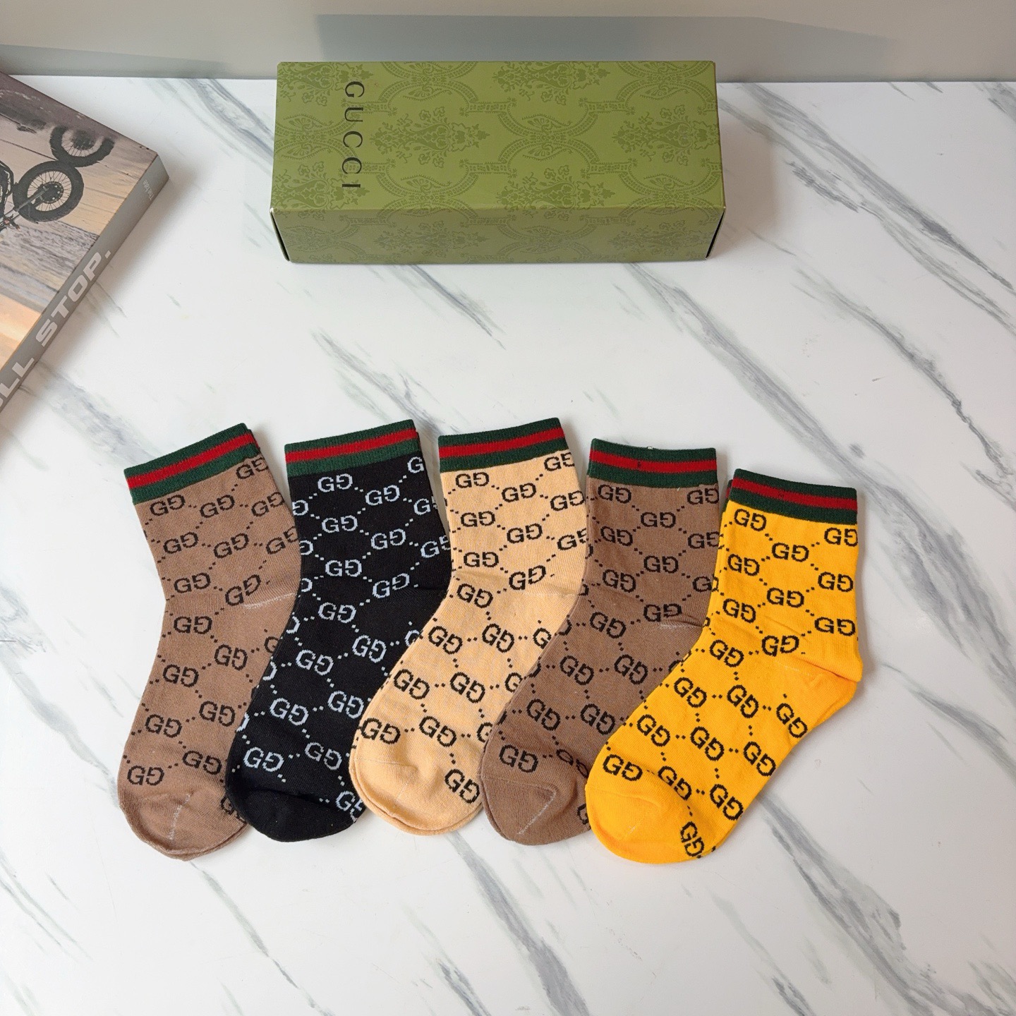 配包装（一盒5双）GUCCI 古奇男士新款袜子！纯棉面料，经典图案，专柜同步中筒袜子，💛大牌出街，潮人必