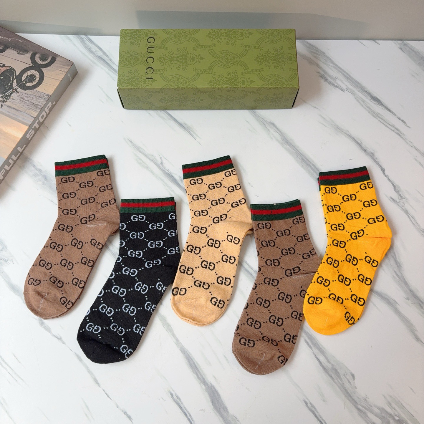 配包装（一盒5双）GUCCI 古奇男士新款袜子！纯棉面料，经典图案，专柜同步中筒袜子，💛大牌出街，潮人必