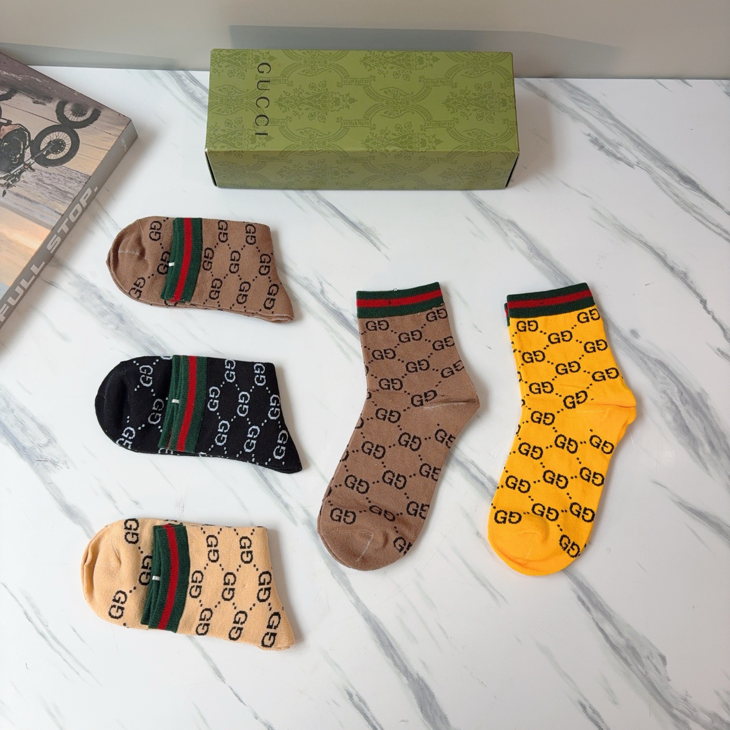 配包装（一盒5双）GUCCI 古奇男士新款袜子！纯棉面料，经典图案，专柜同步中筒袜子，💛大牌出街，潮人必