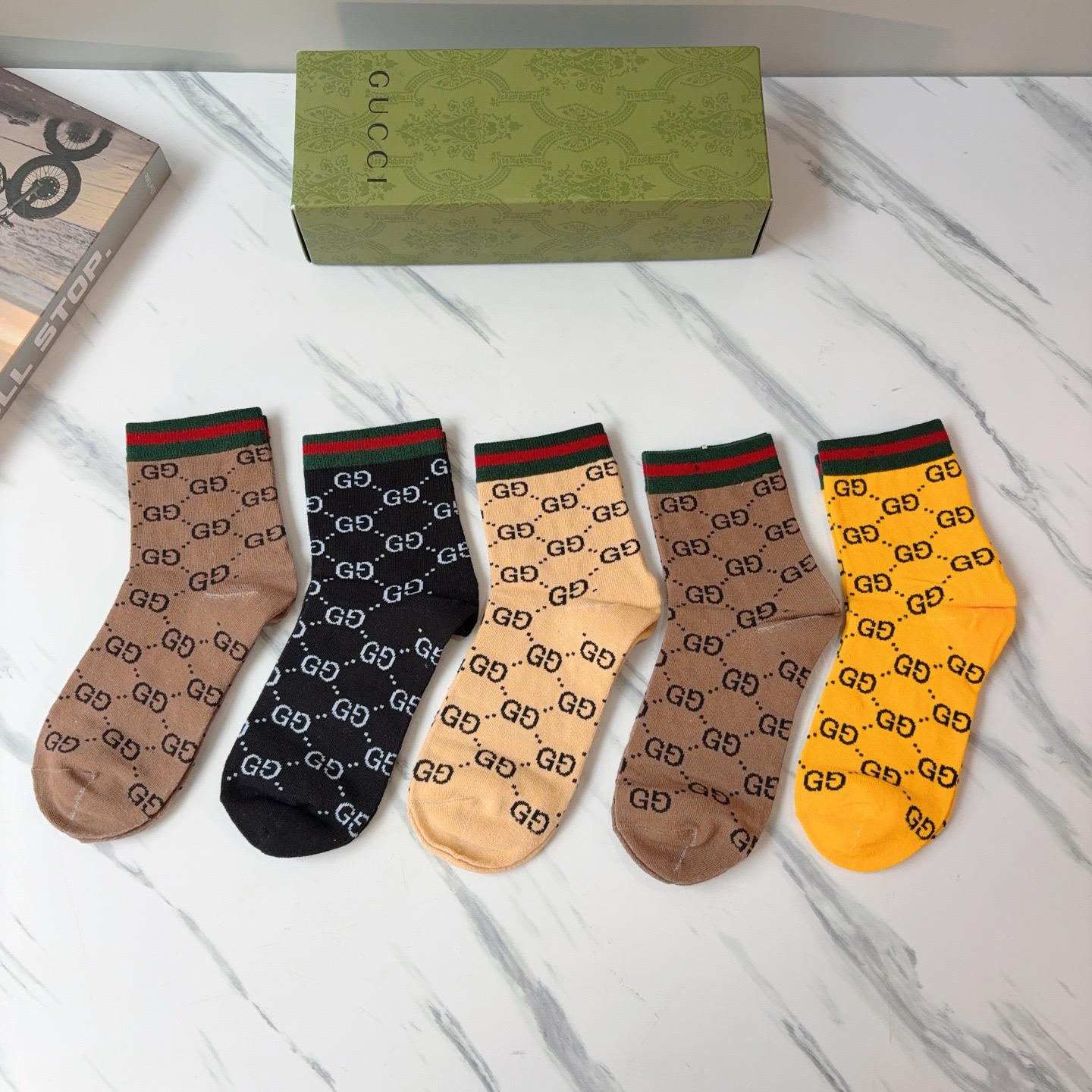 配包装（一盒5双）GUCCI 古奇男士新款袜子！纯棉面料，经典图案，专柜同步中筒袜子，💛大牌出街，潮人必