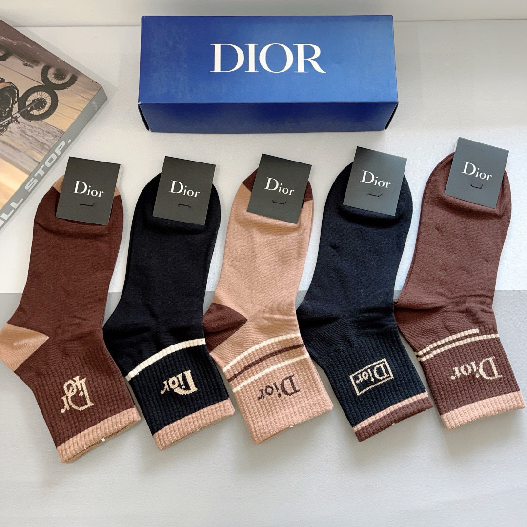 配包装（一盒5双） 🌟 Dior （迪奥）超火爆小单品，纯棉面料，潮人必备 爆款，个性时尚百搭款，！你值