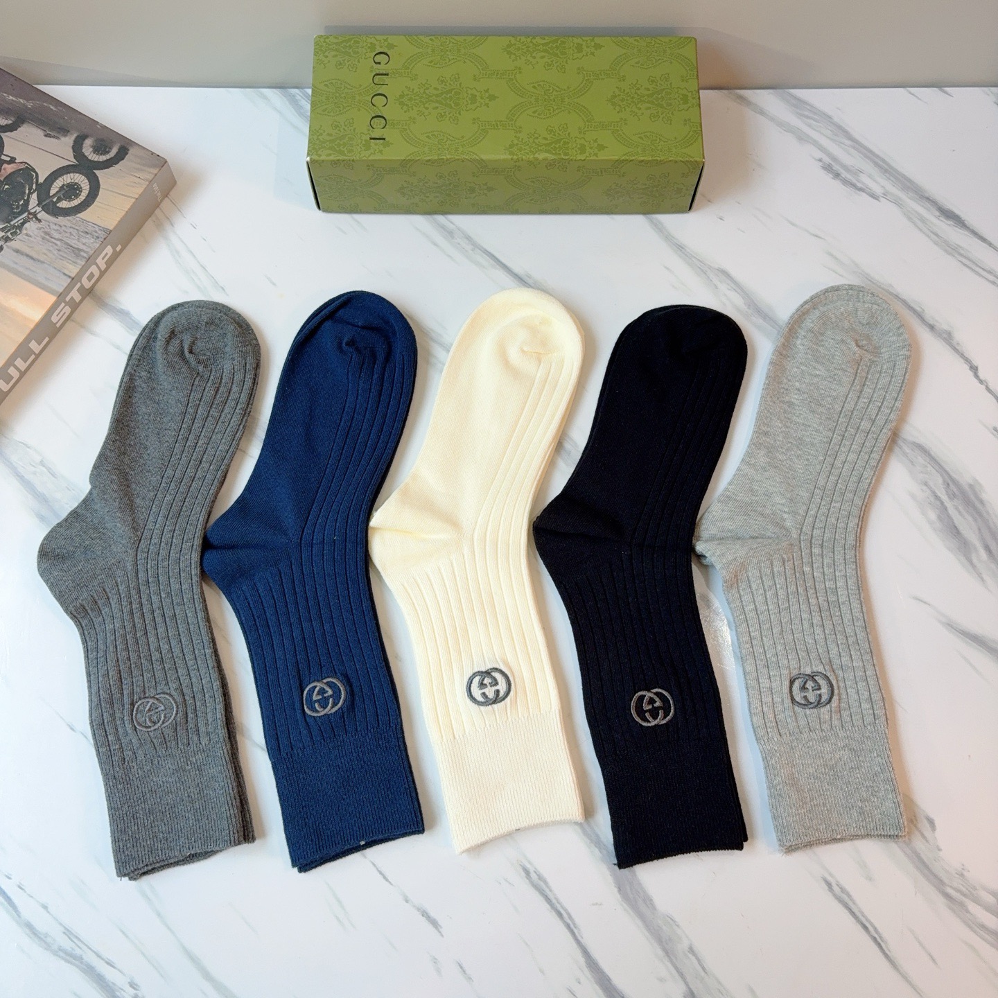 配包装（一盒5双）Gucci 古奇 新款长筒刺绣纯棉面料，专柜同步长筒袜子，💛大牌出街，潮人必备🔥超好搭