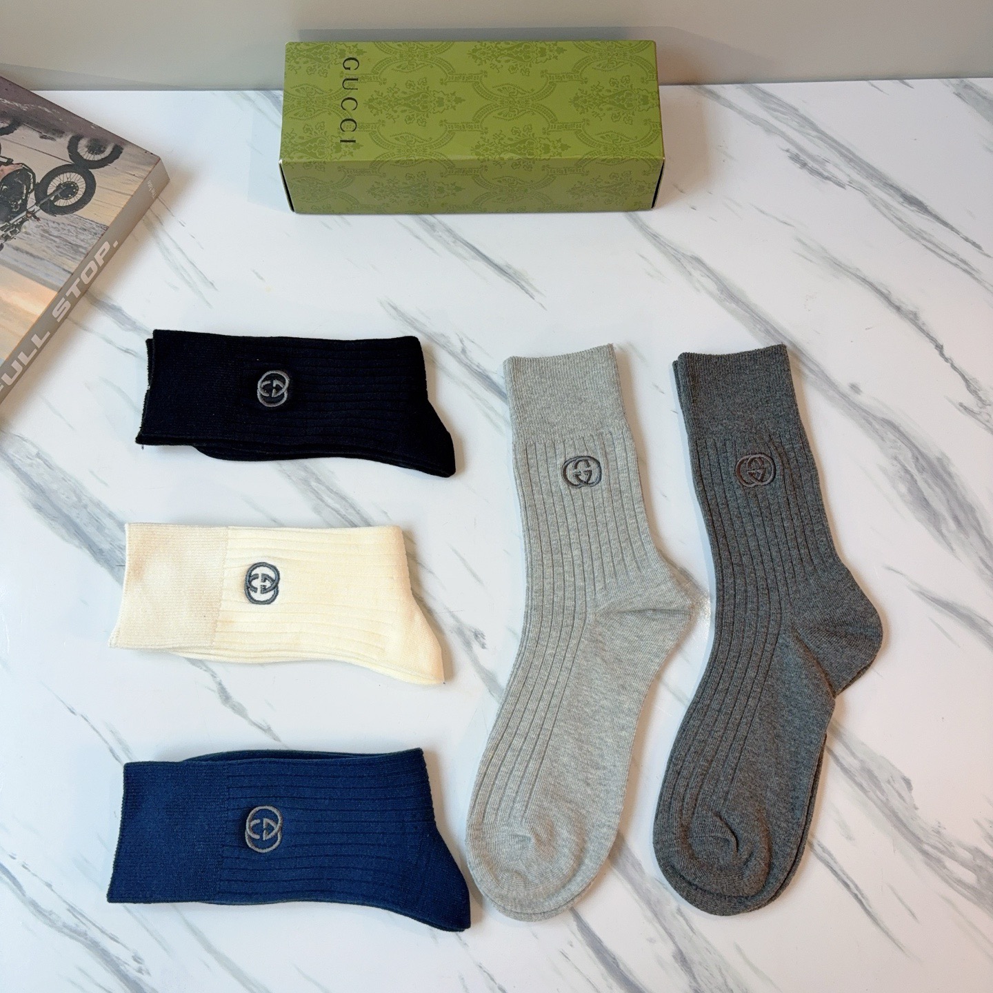 配包装（一盒5双）Gucci 古奇 新款长筒刺绣纯棉面料，专柜同步长筒袜子，💛大牌出街，潮人必备🔥超好搭