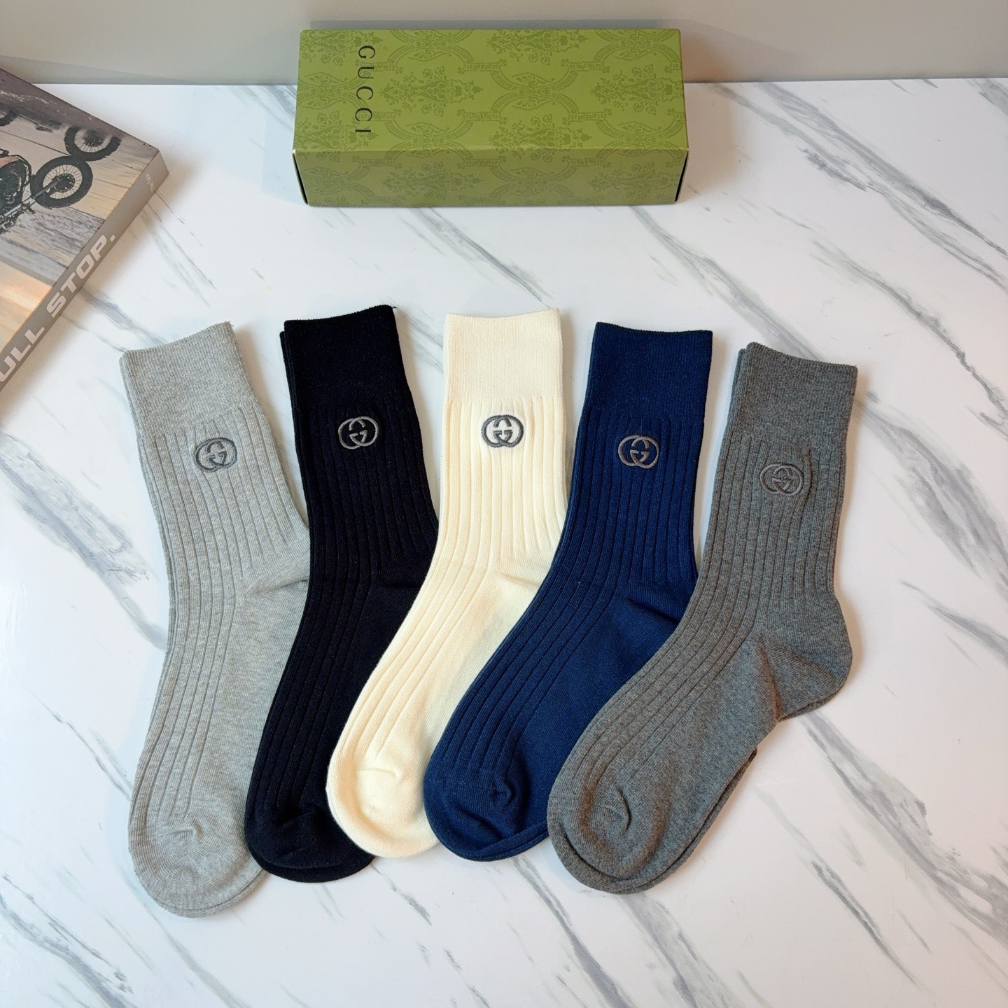 配包装（一盒5双）Gucci 古奇 新款长筒刺绣纯棉面料，专柜同步长筒袜子，💛大牌出街，潮人必备🔥超好搭