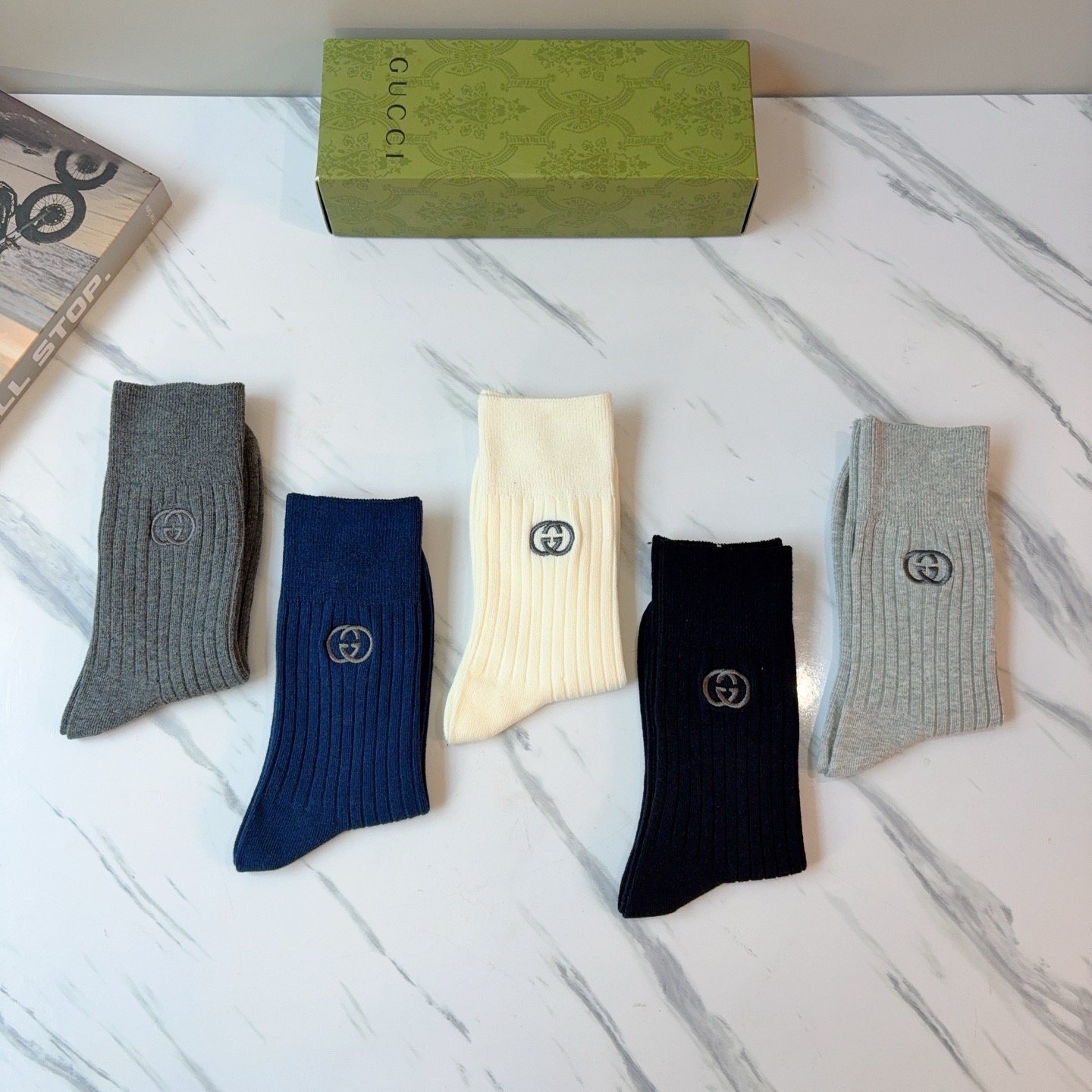 配包装（一盒5双）Gucci 古奇 新款长筒刺绣纯棉面料，专柜同步长筒袜子，💛大牌出街，潮人必备🔥超好搭