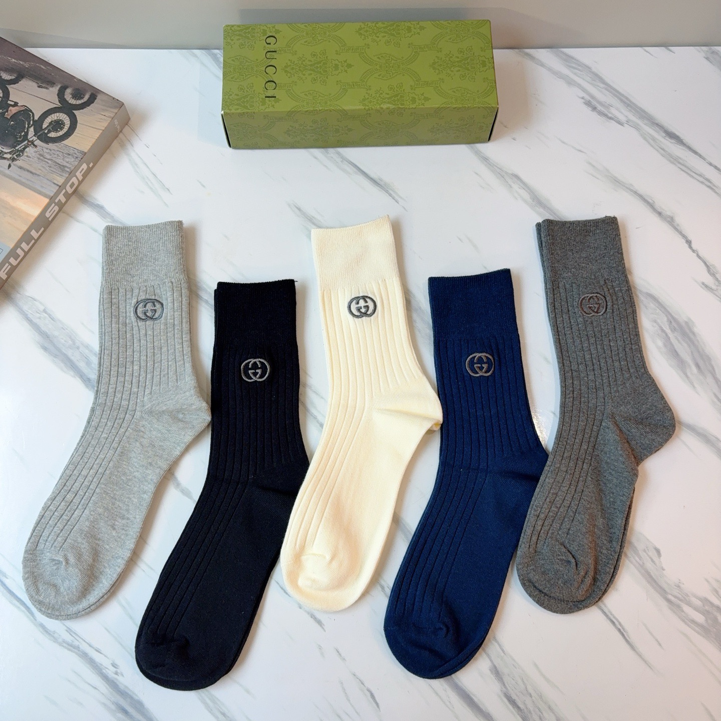 配包装（一盒5双）Gucci 古奇 新款长筒刺绣纯棉面料，专柜同步长筒袜子，💛大牌出街，潮人必备🔥超好搭