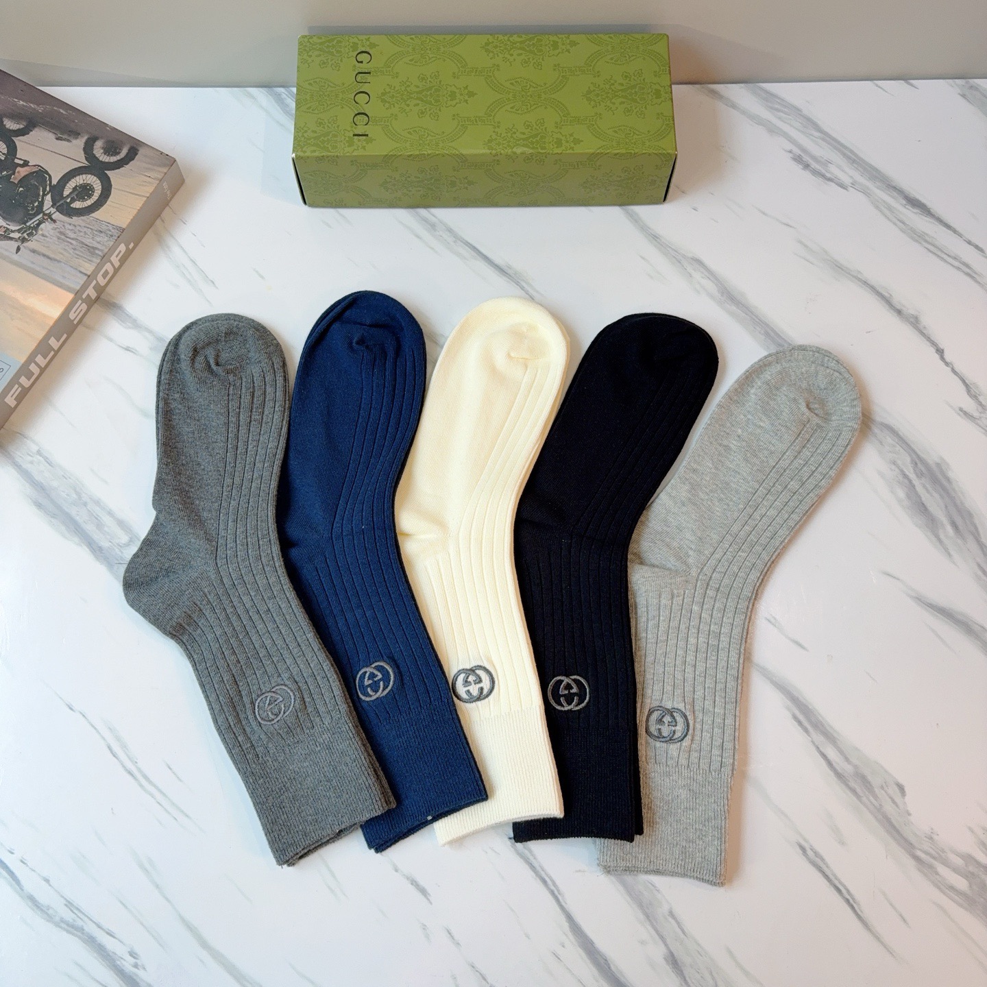 配包装（一盒5双）Gucci 古奇 新款长筒刺绣纯棉面料，专柜同步长筒袜子，💛大牌出街，潮人必备🔥超好搭