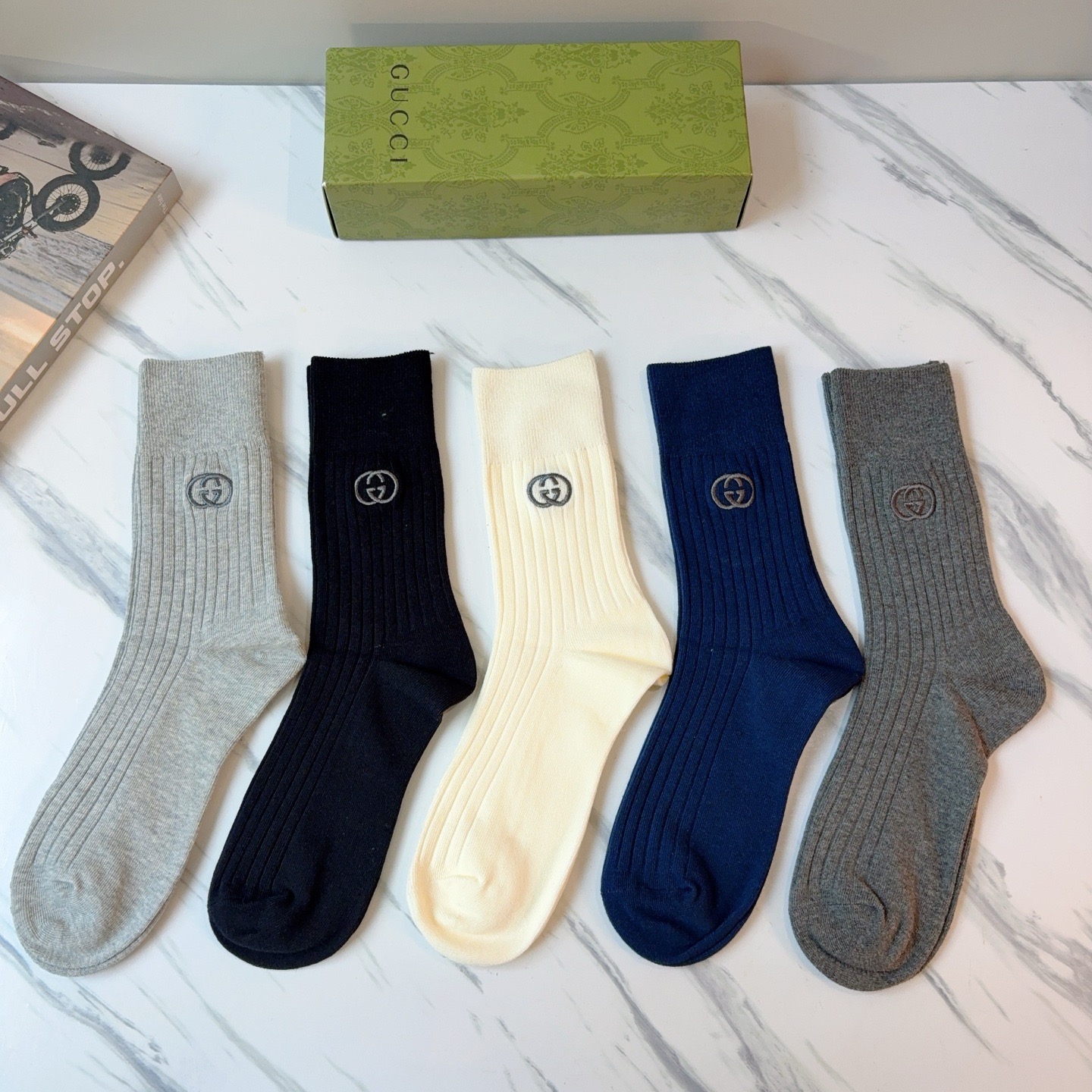 配包装（一盒5双）Gucci 古奇 新款长筒刺绣纯棉面料，专柜同步长筒袜子，💛大牌出街，潮人必备🔥超好搭