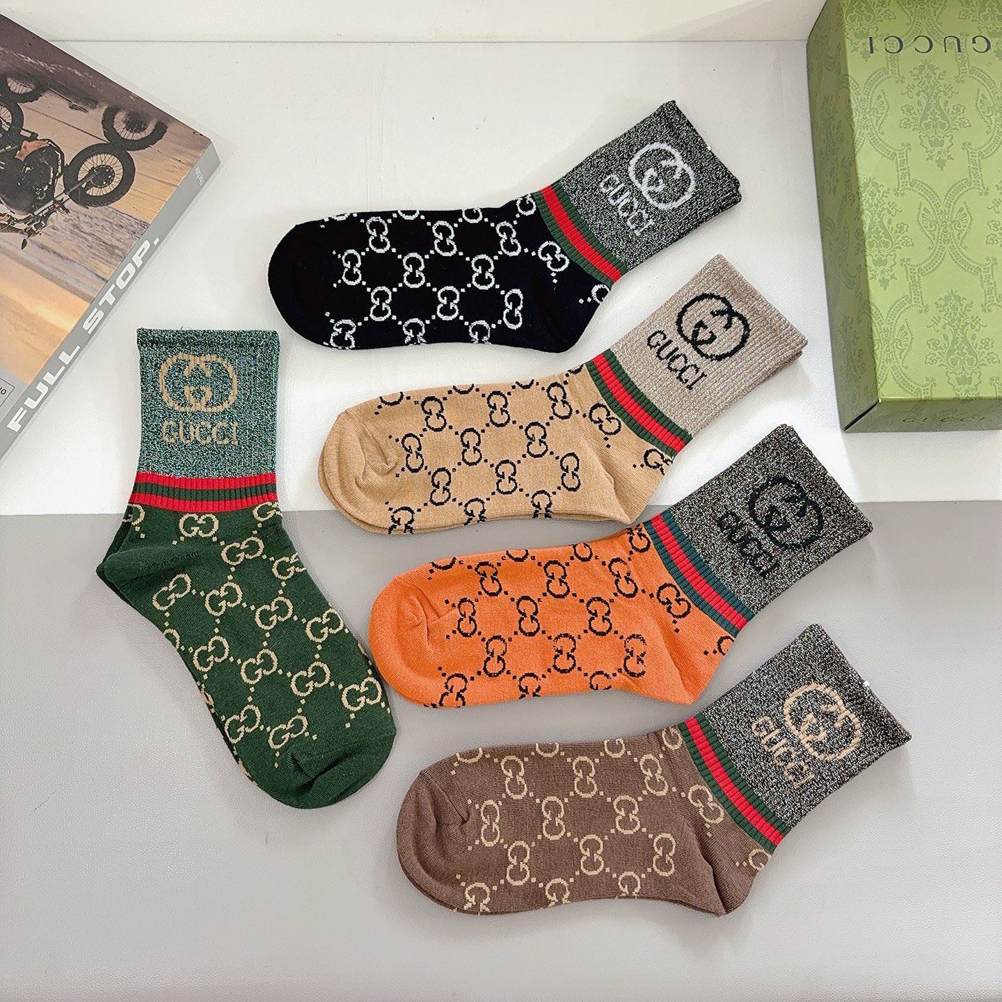 配包装（一盒5双） Gucci 古奇 经典金丝中筒袜，潮人必备 ，Gucci 爆款，个性时尚百搭款，你值