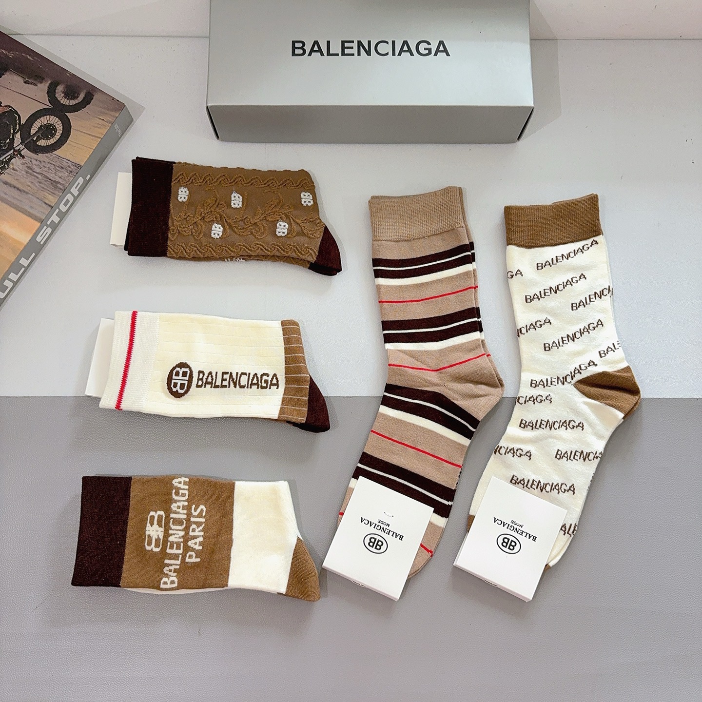 配包装【一盒5双】BALENCIAGA 巴黎世家 新款竹棉长筒袜子🔥潮人必不可少的时尚专柜代购袜子 ，超