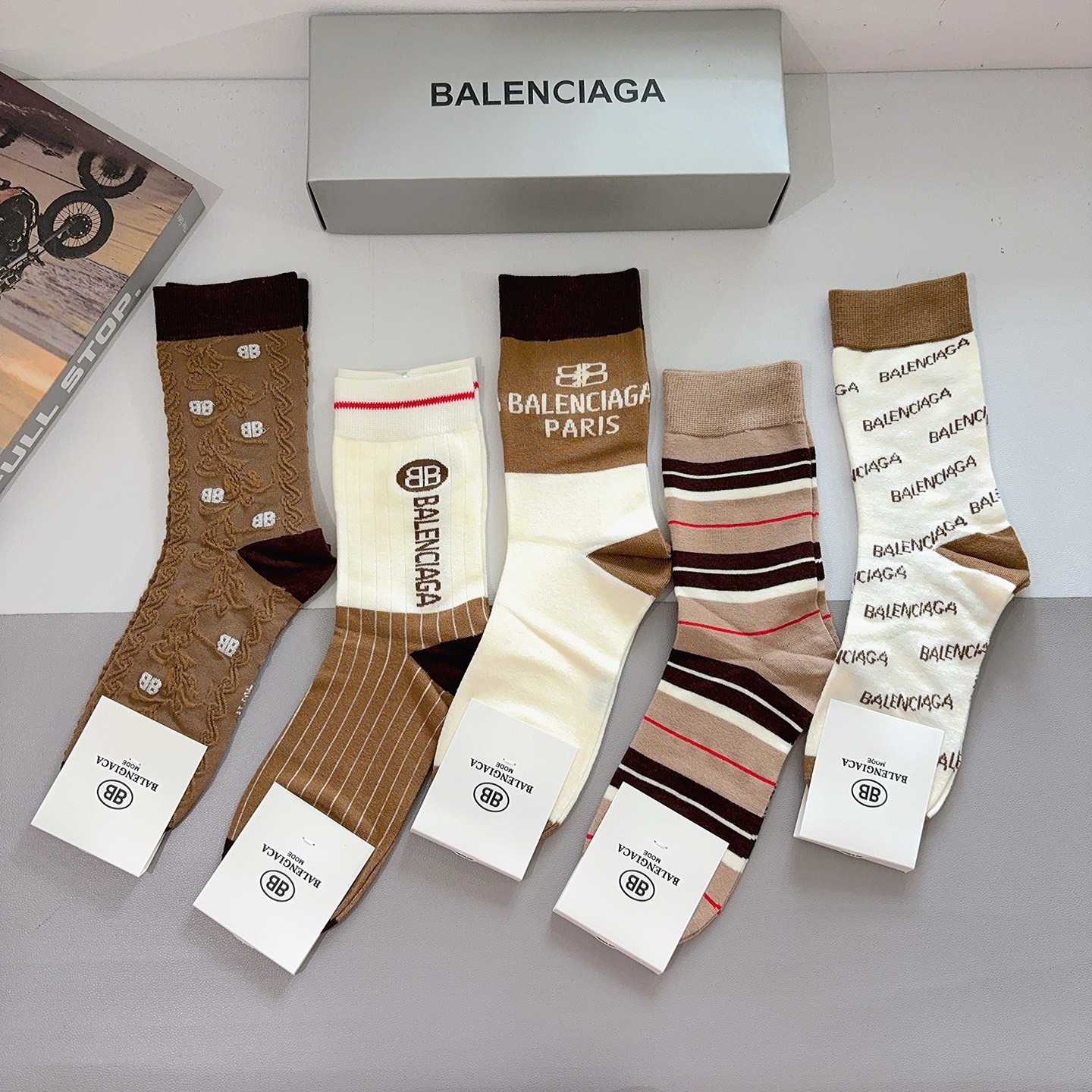 配包装【一盒5双】BALENCIAGA 巴黎世家 新款竹棉长筒袜子🔥潮人必不可少的时尚专柜代购袜子 ，超