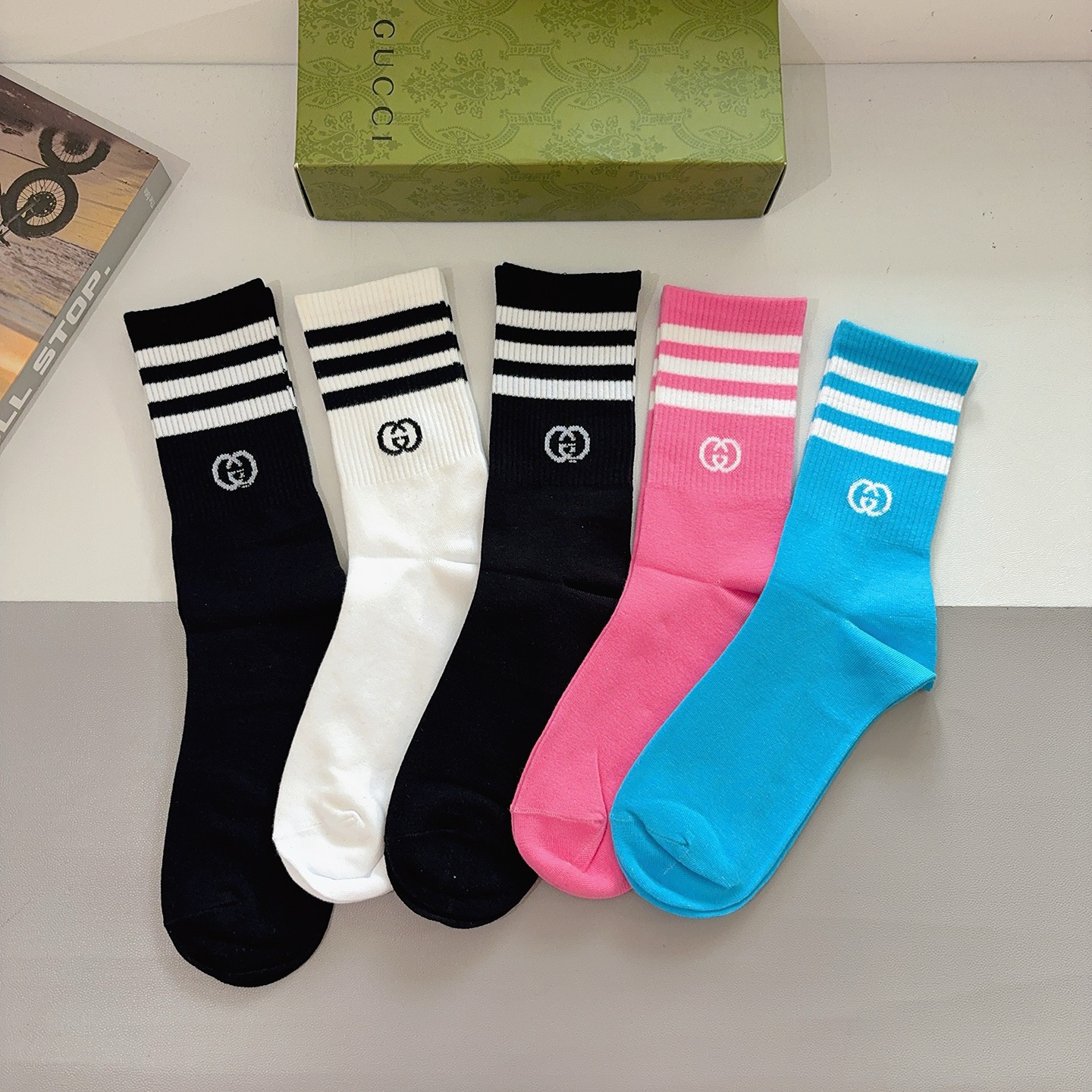 配包装（一盒5双） Gucci 古奇 ins超火爆长筒袜，纯棉面料，潮人必备 ，经典双G字母，个性时尚百