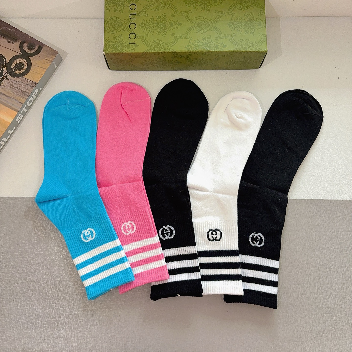 配包装（一盒5双） Gucci 古奇 ins超火爆长筒袜，纯棉面料，潮人必备 ，经典双G字母，个性时尚百