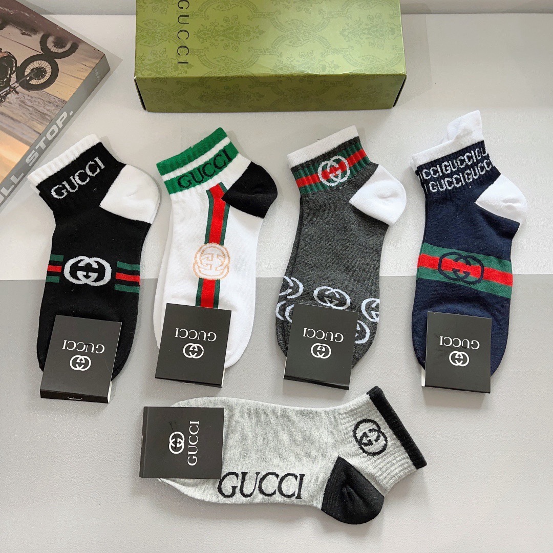 配包装（一盒5双） Gucci 古奇 新款中筒男女通用袜，纯棉面料，潮人必备 ，爆款经典双G，个性时尚百
