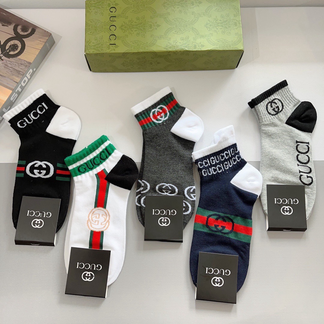 配包装（一盒5双） Gucci 古奇 新款中筒男女通用袜，纯棉面料，潮人必备 ，爆款经典双G，个性时尚百