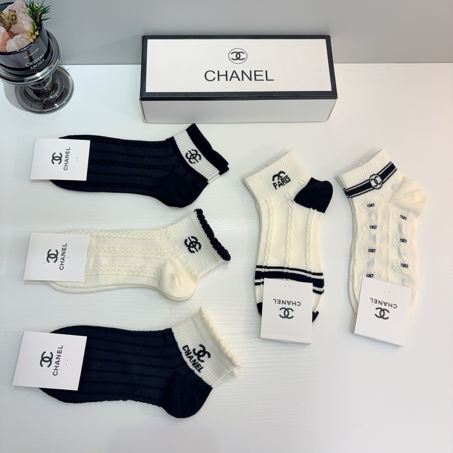 配包装（一盒5双）CHANEL 香奈儿经典船袜❗️高版本竹棉材质柔软，秒杀市场普通货，经典的双C图案lo