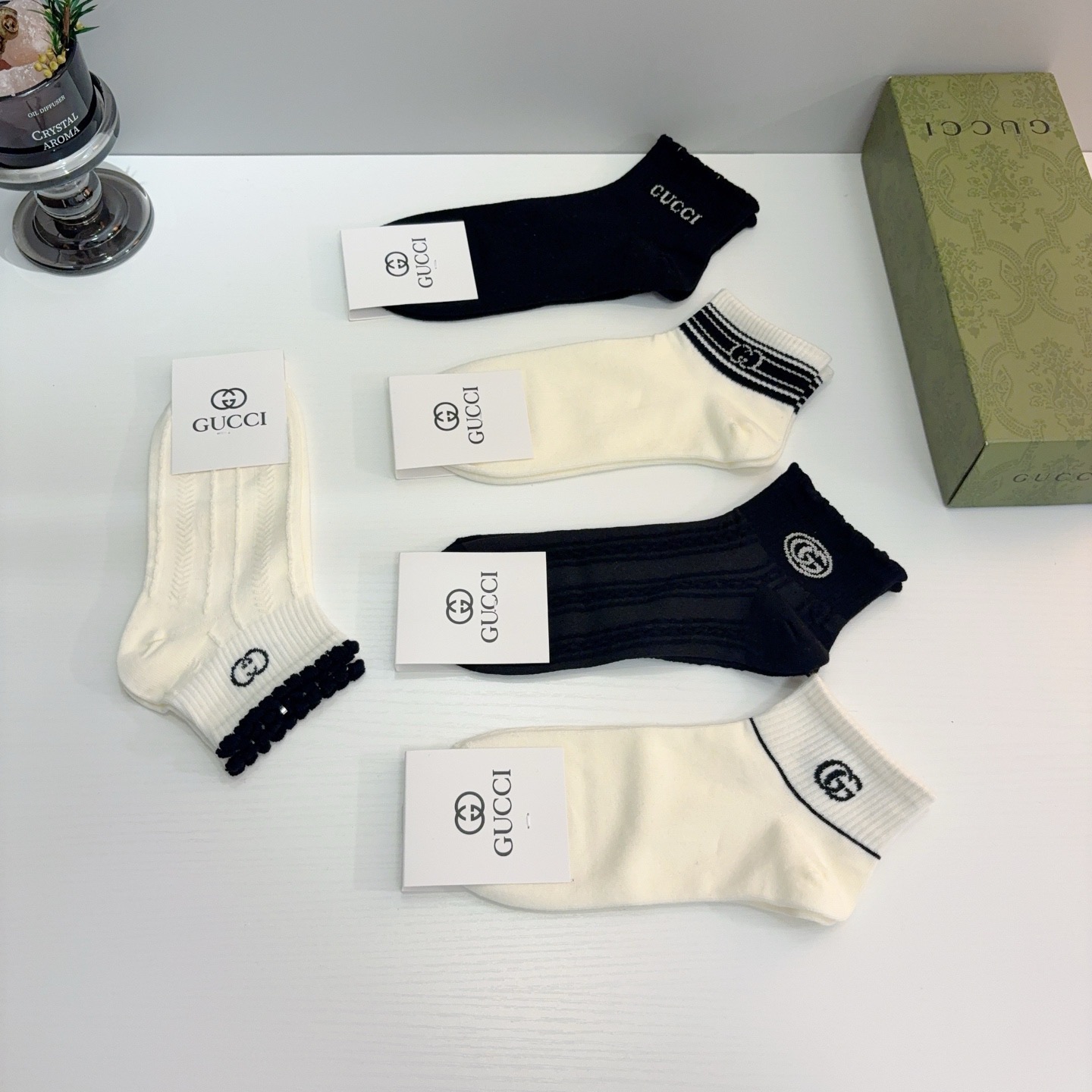 配包装（一盒5双） Gucci 古奇 ins超火爆短款袜，纯棉面料，潮人必备 ，Gucci 爆款，经典G