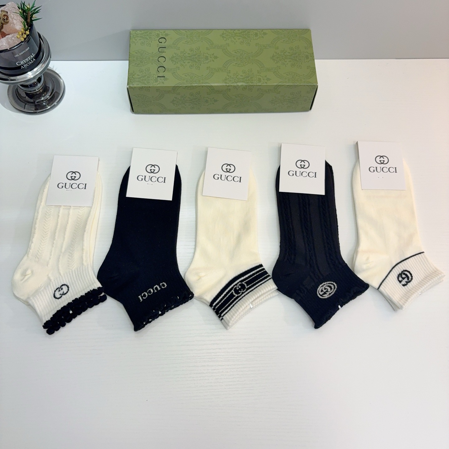 配包装（一盒5双） Gucci 古奇 ins超火爆短款袜，纯棉面料，潮人必备 ，Gucci 爆款，经典G