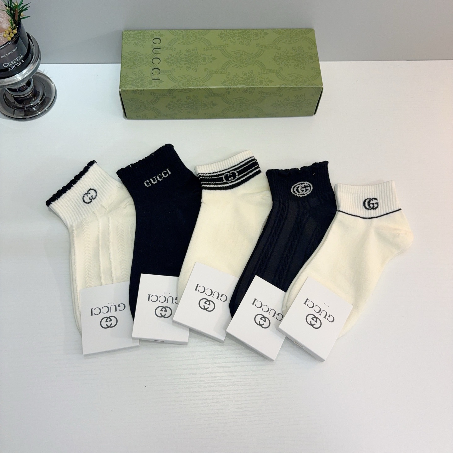 配包装（一盒5双） Gucci 古奇 ins超火爆短款袜，纯棉面料，潮人必备 ，Gucci 爆款，经典G