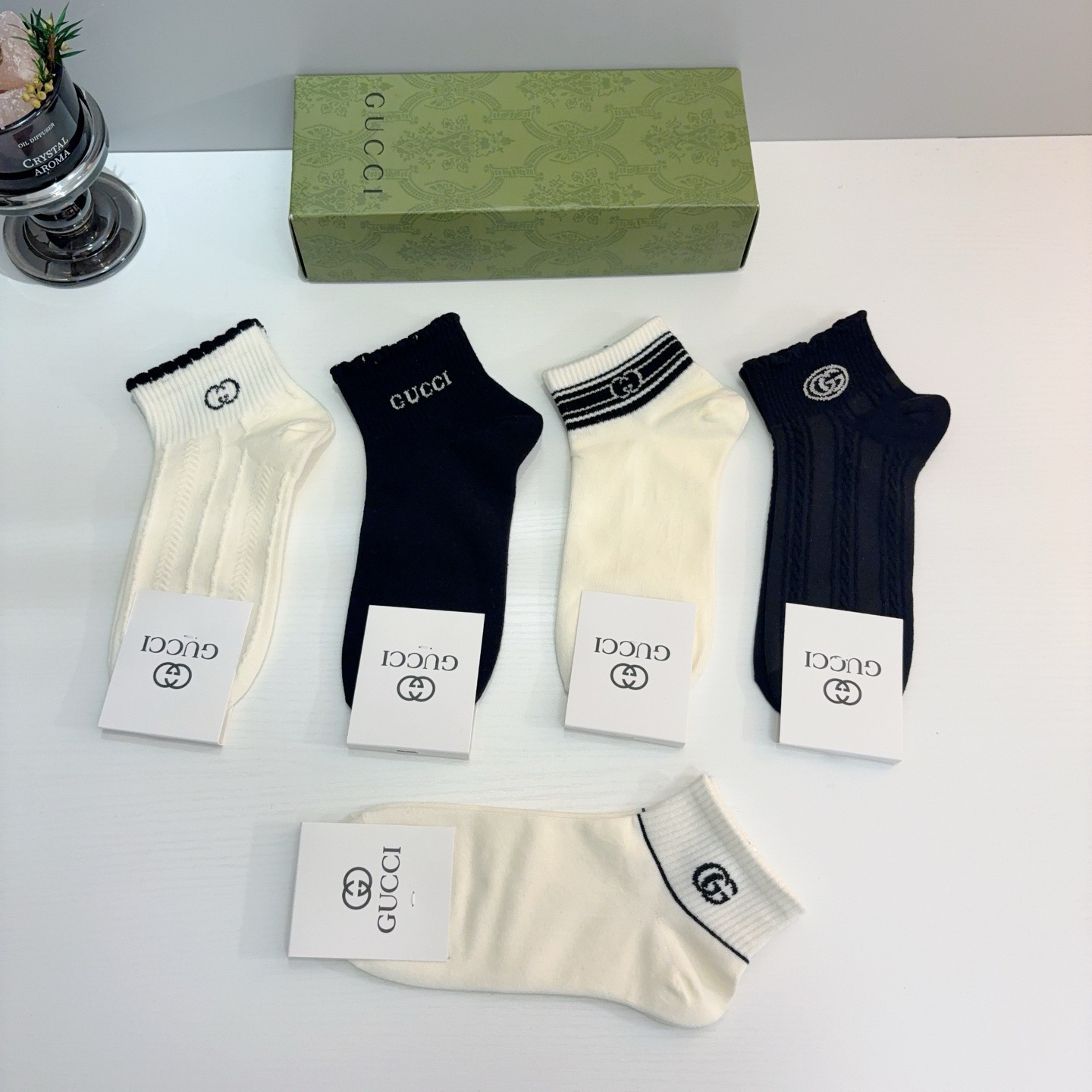 配包装（一盒5双） Gucci 古奇 ins超火爆短款袜，纯棉面料，潮人必备 ，Gucci 爆款，经典G