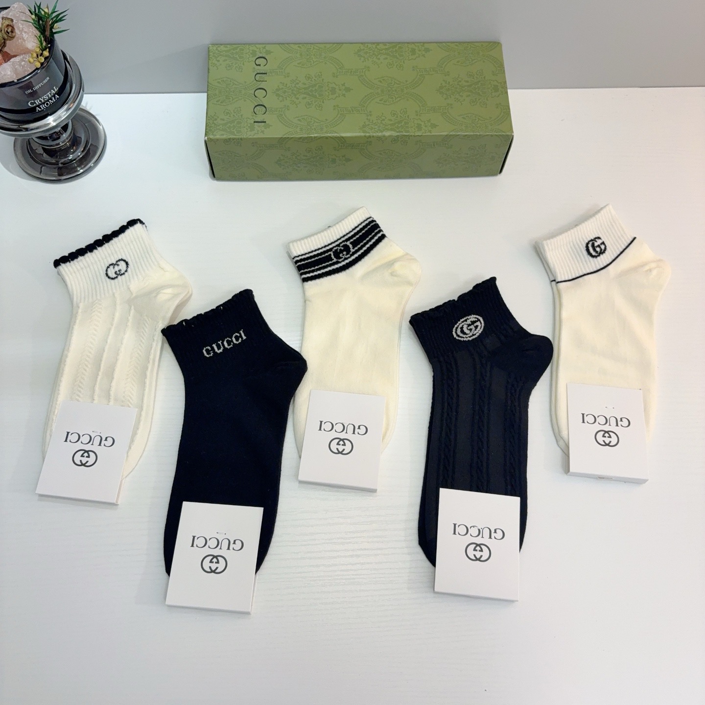 配包装（一盒5双） Gucci 古奇 ins超火爆短款袜，纯棉面料，潮人必备 ，Gucci 爆款，经典G