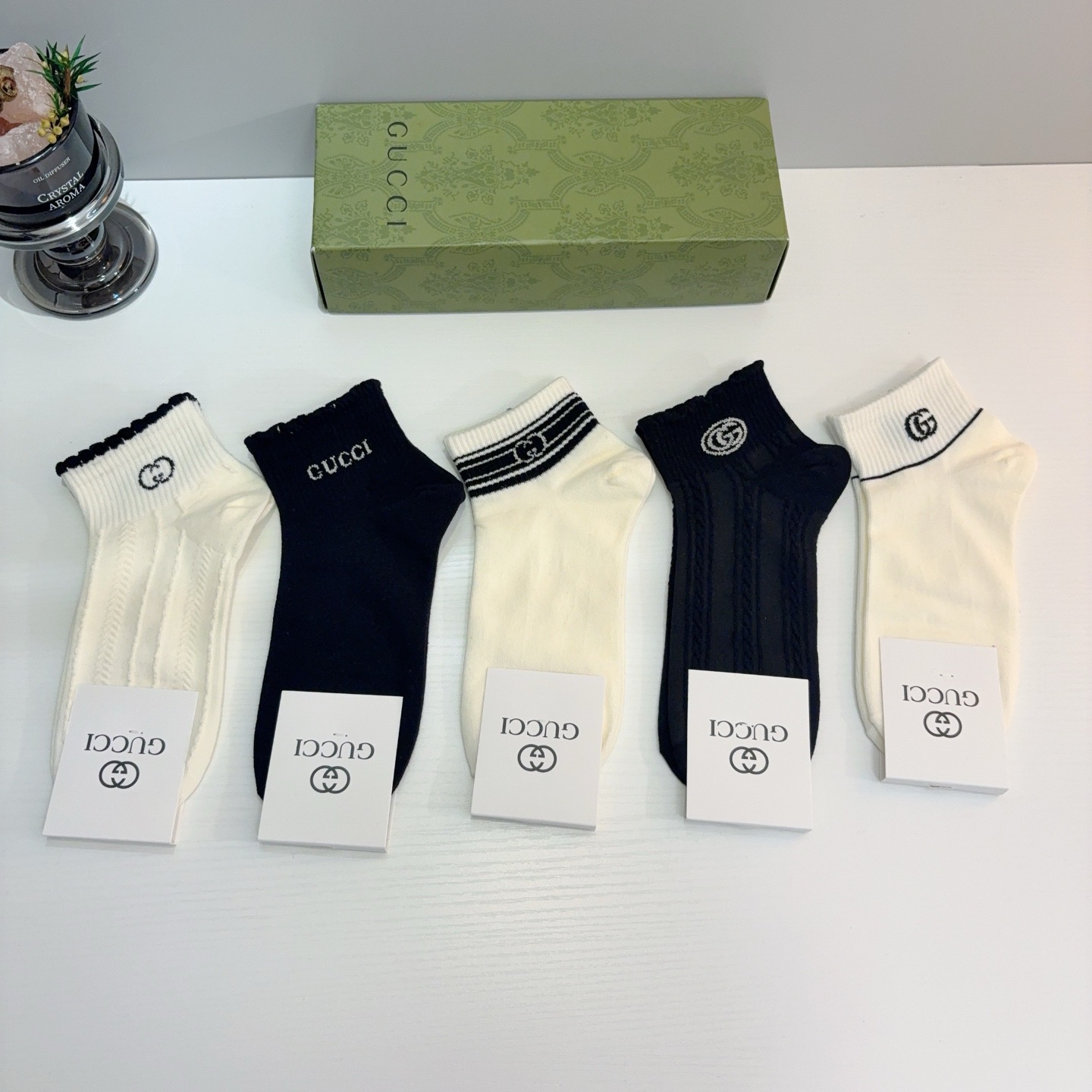 配包装（一盒5双） Gucci 古奇 ins超火爆短款袜，纯棉面料，潮人必备 ，Gucci 爆款，经典G