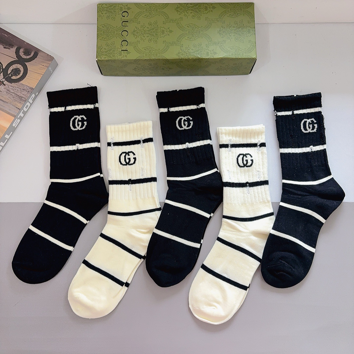 配包装（一盒5双） Gucci 古奇 ins超火爆长筒袜，纯棉面料，潮人必备 ，经典双G字母，个性时尚百