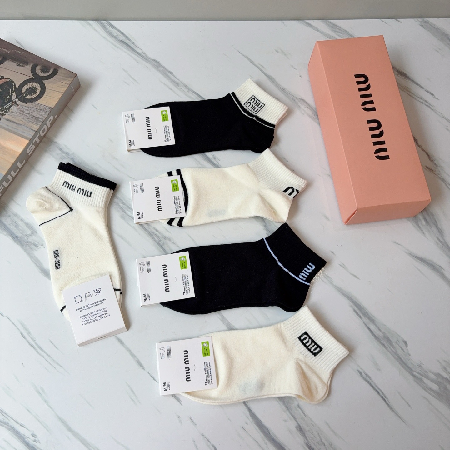 配包装【一盒5双】miumiu · 缪缪 高品质🔥超级爆款网红短筒袜子❗️ins明星网红推荐❗️火爆至极