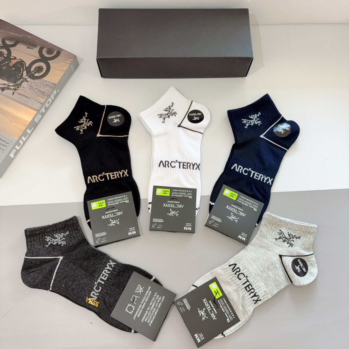 配包装（一盒5双）ARC·TERYX（始祖鸟）新款火爆船袜❗️高版本纯棉材质柔软，经典图案logo，网红