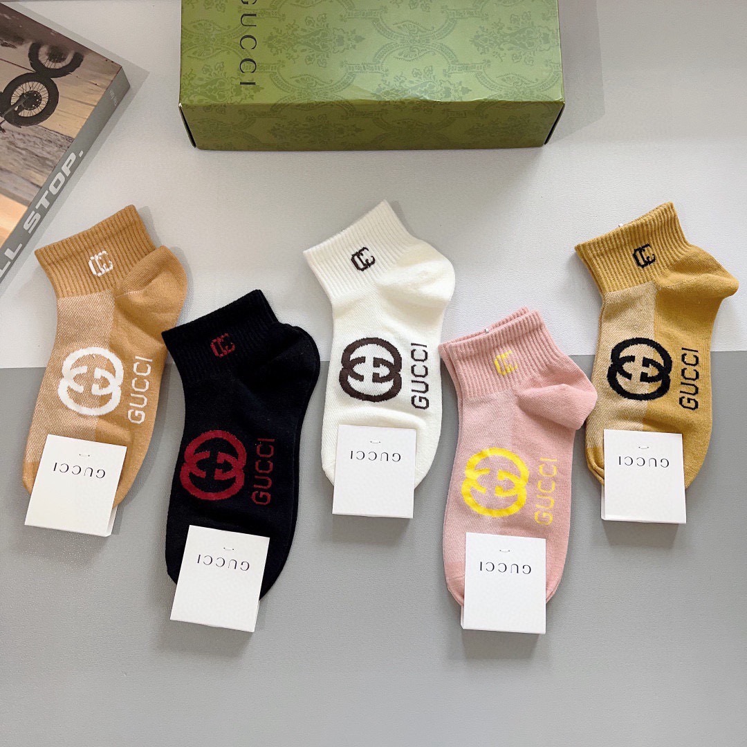 配包装（一盒5双） Gucci 古奇 ins超火爆小单品袜子，纯棉面料，潮人必备 ，Gucci 爆款，经