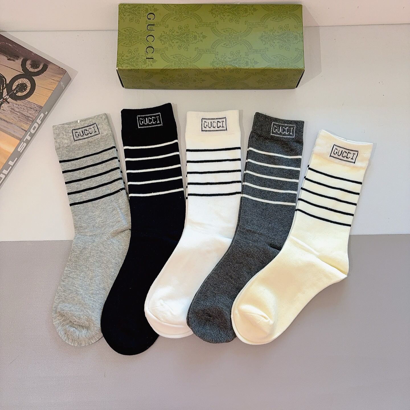 配包装（一盒5双） Gucci 古奇 ins超火爆长筒袜，纯棉面料，潮人必备 ，经典双G字母，个性时尚百