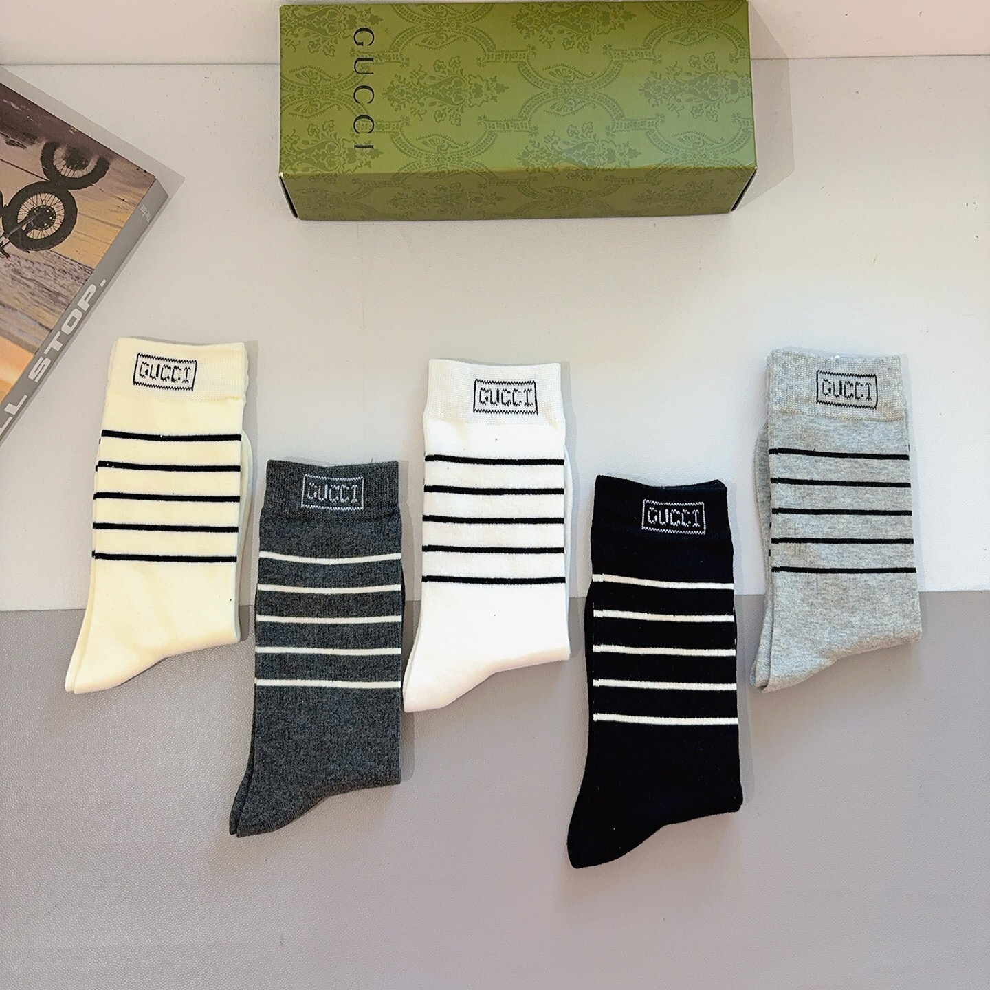 配包装（一盒5双） Gucci 古奇 ins超火爆长筒袜，纯棉面料，潮人必备 ，经典双G字母，个性时尚百