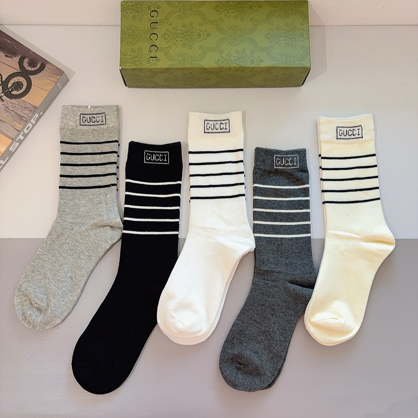 配包装（一盒5双） Gucci 古奇 ins超火爆长筒袜，纯棉面料，潮人必备 ，经典双G字母，个性时尚百