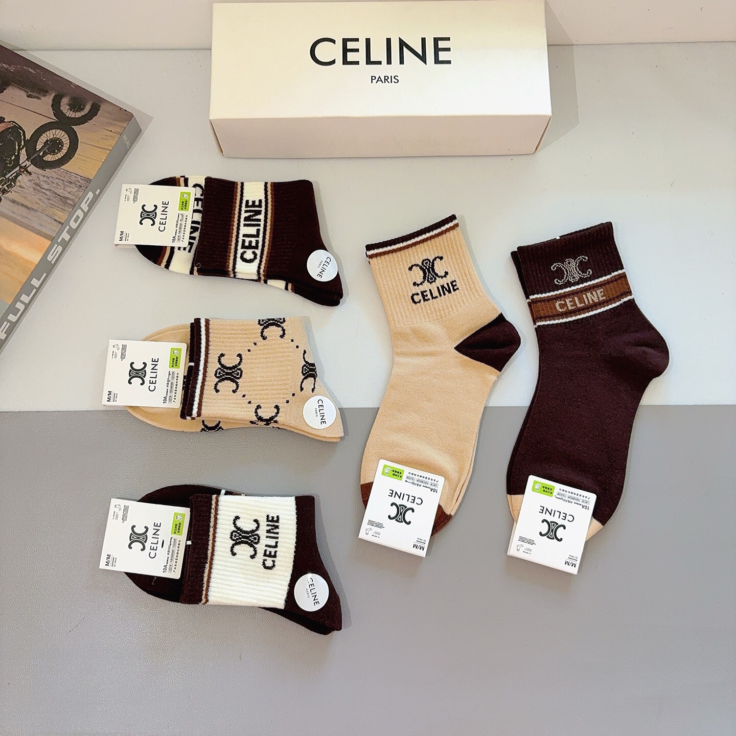 配包装（一盒5双）CELINE 赛琳 新款船袜！纯棉面料，专柜同步中筒袜子，💛大牌出街，潮人必备🔥超好搭