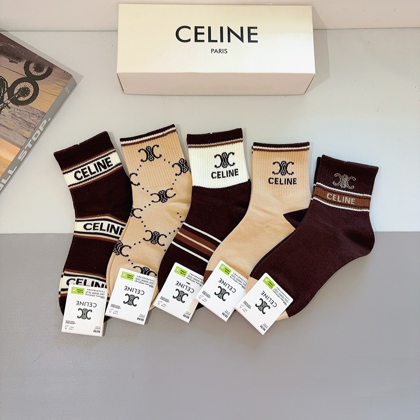 配包装（一盒5双）CELINE 赛琳 新款船袜！纯棉面料，专柜同步中筒袜子，💛大牌出街，潮人必备🔥超好搭