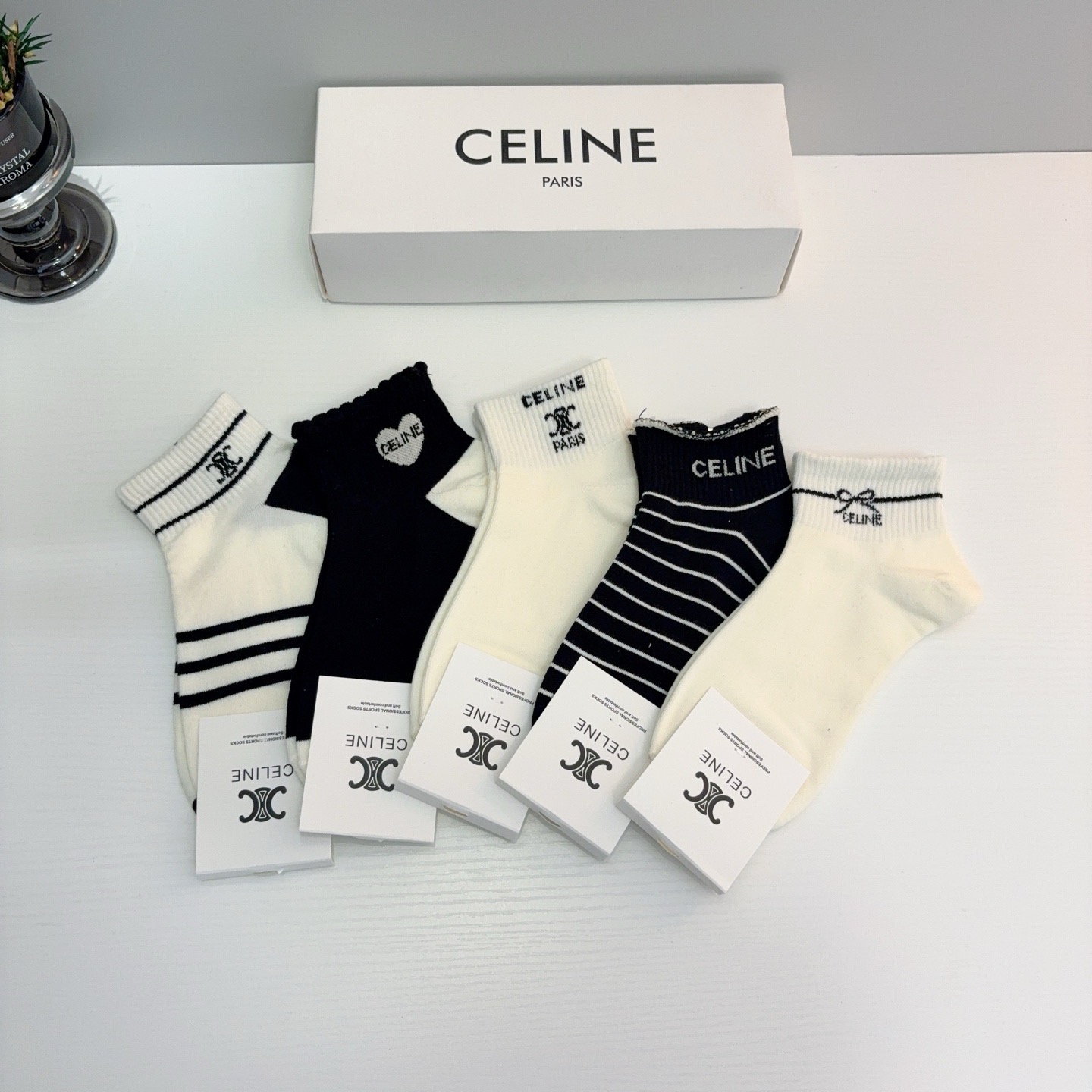 配包装（一盒5双）CELINE 赛琳 新款船袜袜子！纯棉面料，专柜同 步短短筒袜子，💛大牌出街，潮人必备