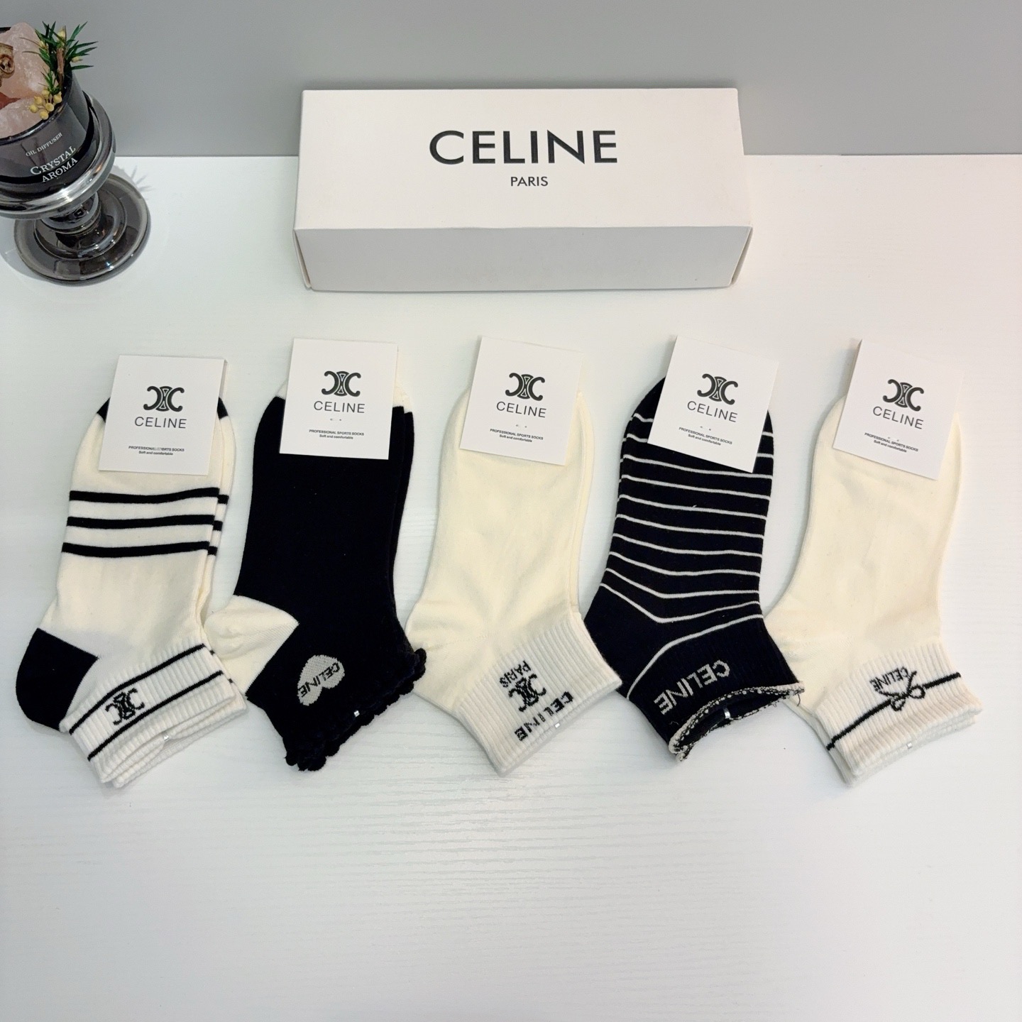 配包装（一盒5双）CELINE 赛琳 新款船袜袜子！纯棉面料，专柜同 步短短筒袜子，💛大牌出街，潮人必备