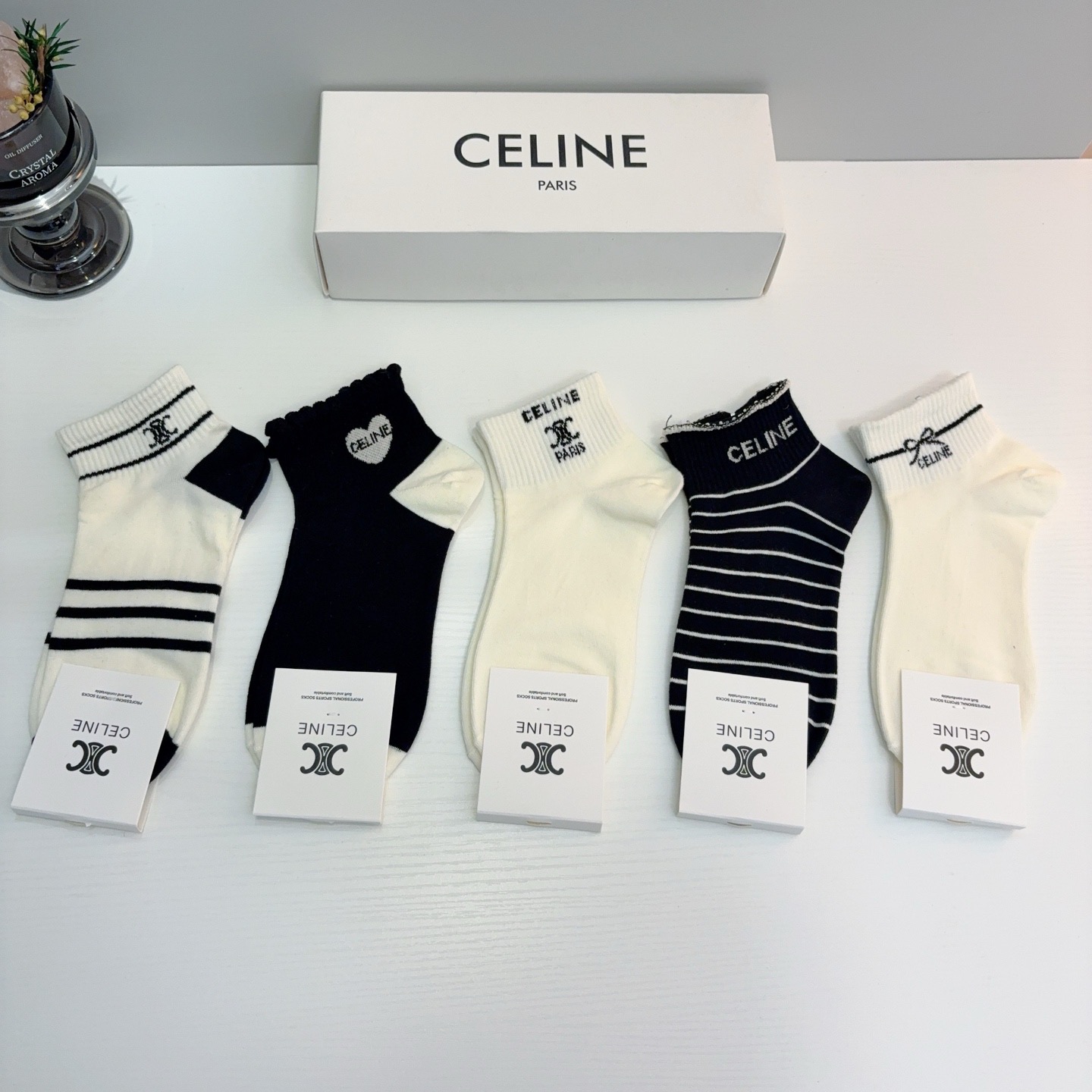 配包装（一盒5双）CELINE 赛琳 新款船袜袜子！纯棉面料，专柜同 步短短筒袜子，💛大牌出街，潮人必备