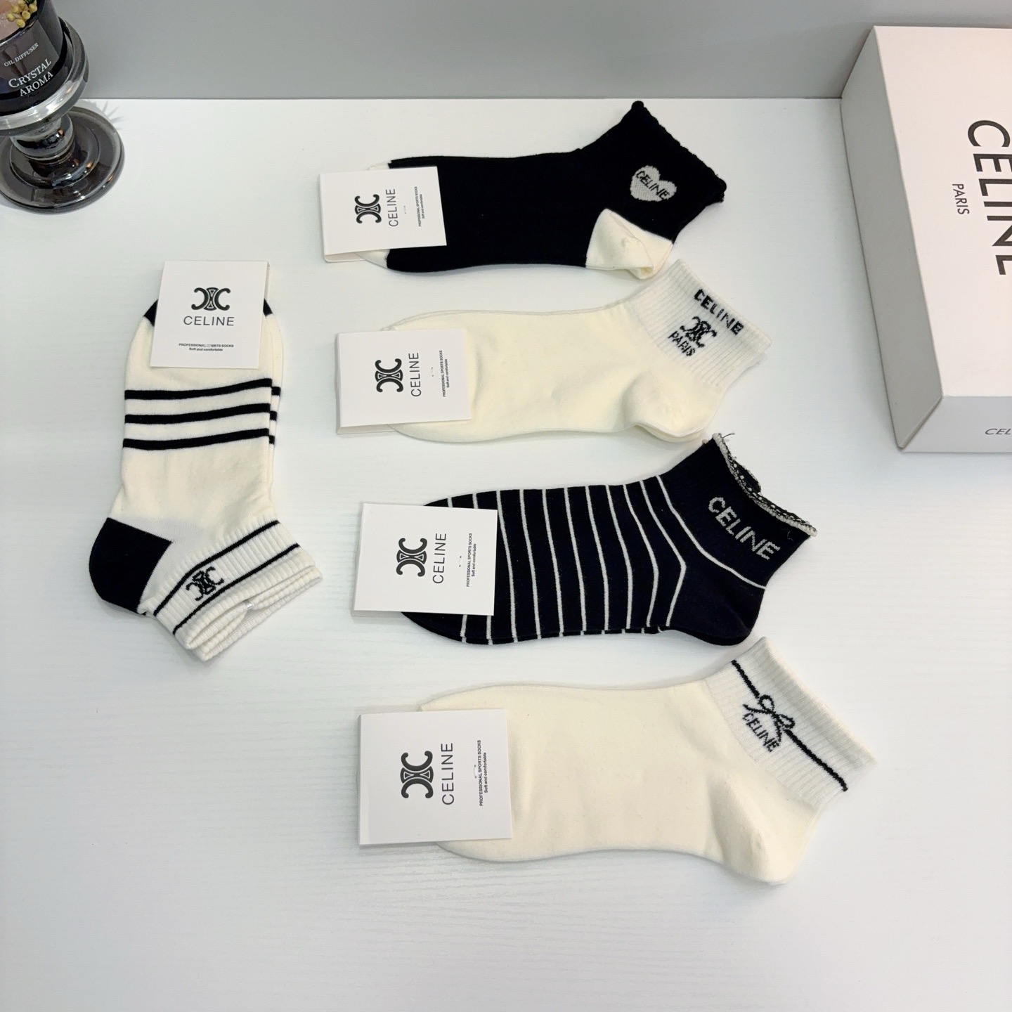 配包装（一盒5双）CELINE 赛琳 新款船袜袜子！纯棉面料，专柜同 步短短筒袜子，💛大牌出街，潮人必备
