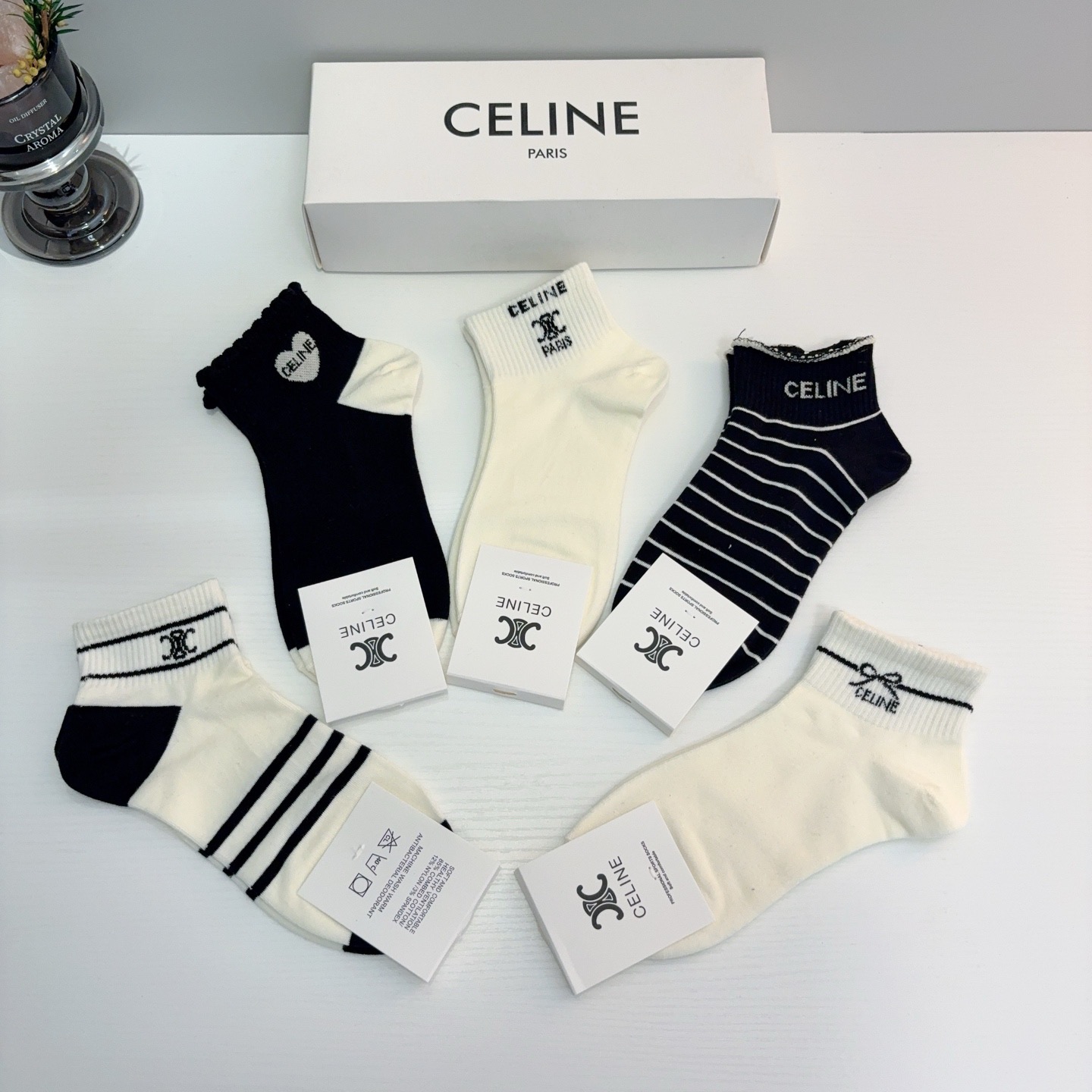 配包装（一盒5双）CELINE 赛琳 新款船袜袜子！纯棉面料，专柜同 步短短筒袜子，💛大牌出街，潮人必备