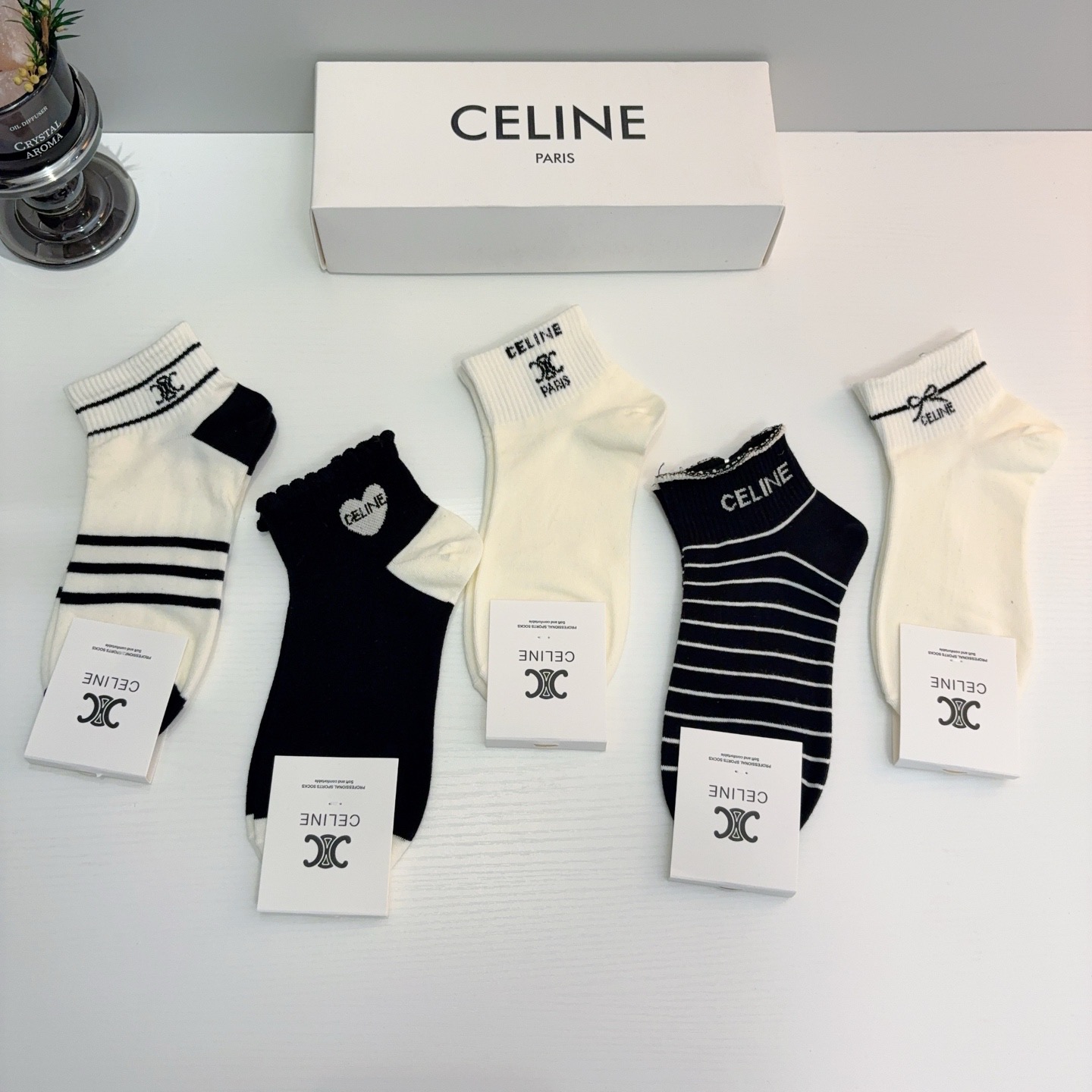 配包装（一盒5双）CELINE 赛琳 新款船袜袜子！纯棉面料，专柜同 步短短筒袜子，💛大牌出街，潮人必备