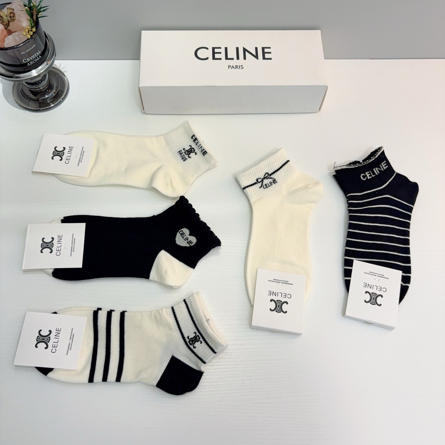 配包装（一盒5双）CELINE 赛琳 新款船袜袜子！纯棉面料，专柜同 步短短筒袜子，💛大牌出街，潮人必备